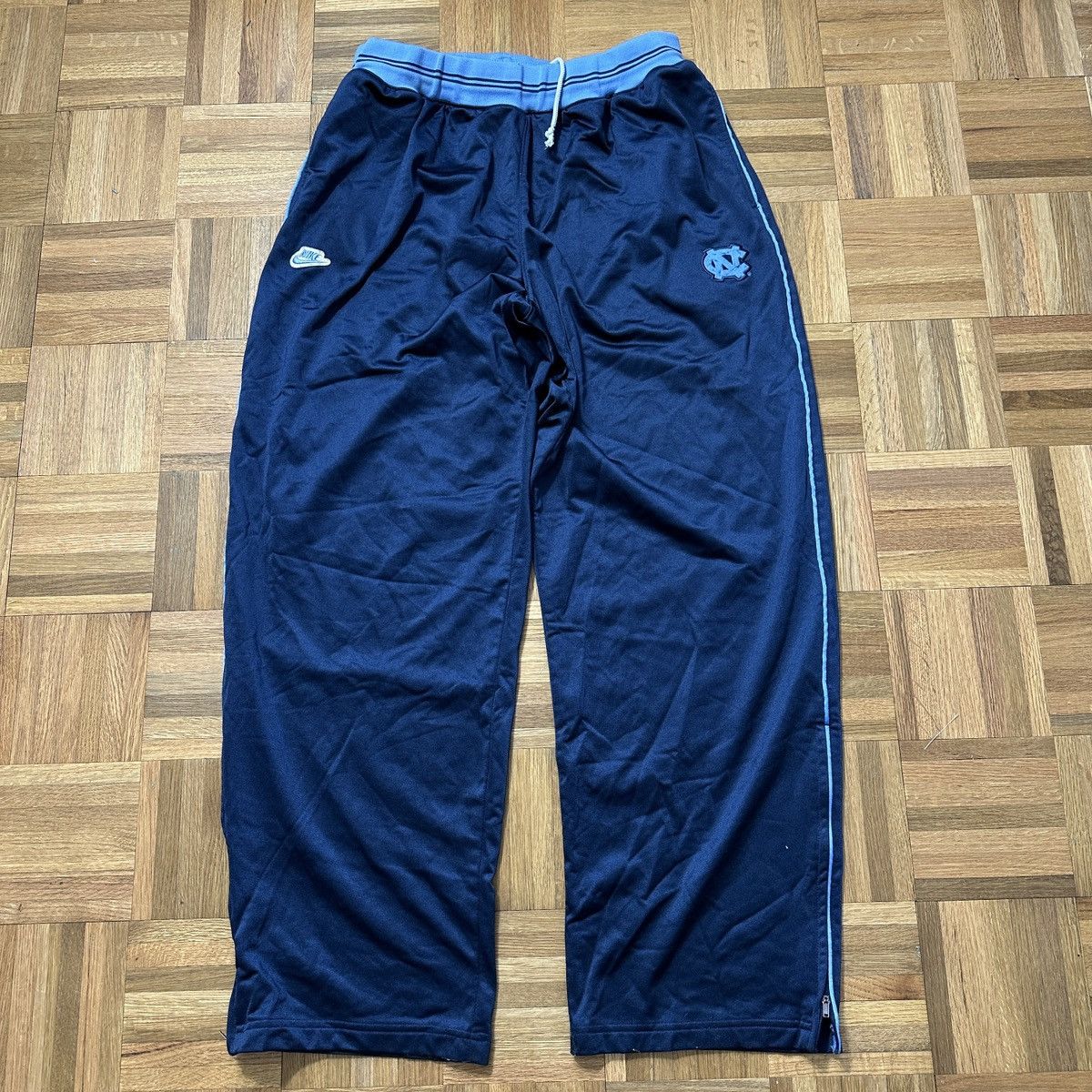 Vintage North Carolina Tar Heels pants