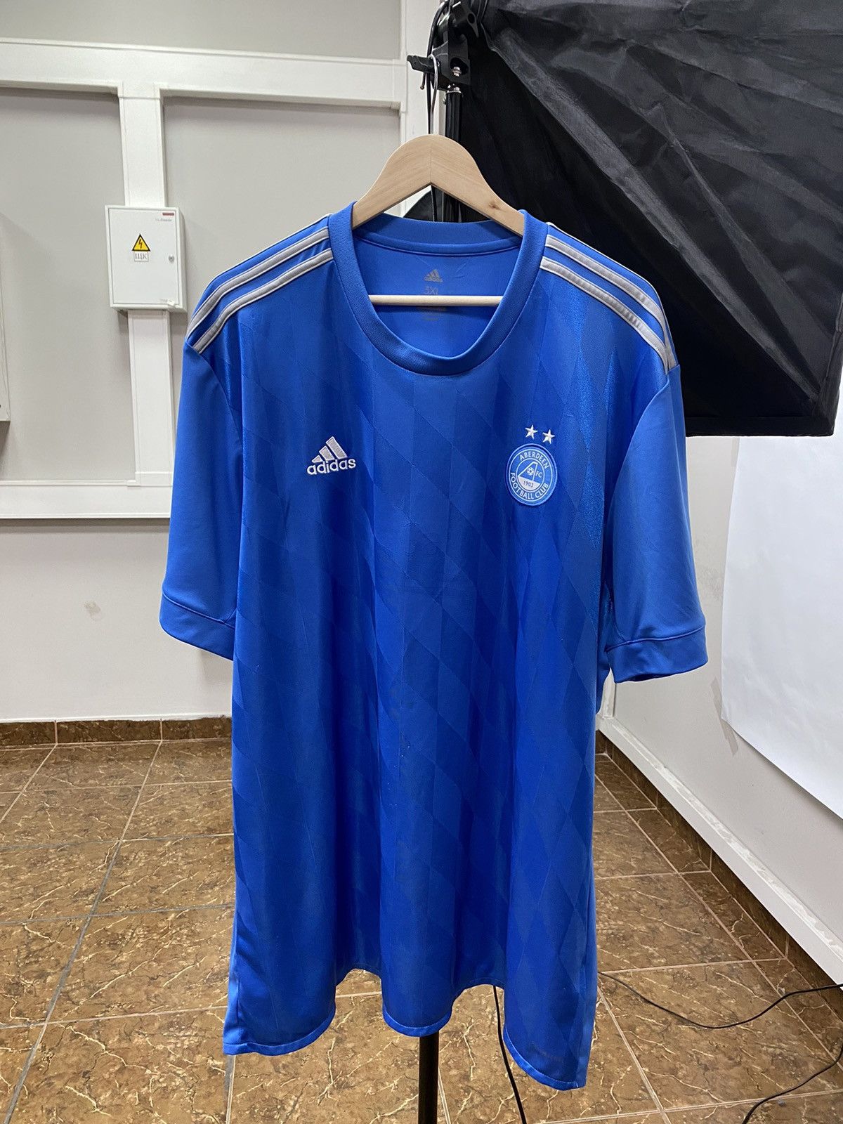 Adidas × Vintage Vintage 2017 Aberdeen Adidas soccer jersey t-shirt rare Y2K Size US XXL / EU 58 / 5 - 1 Thumbnail