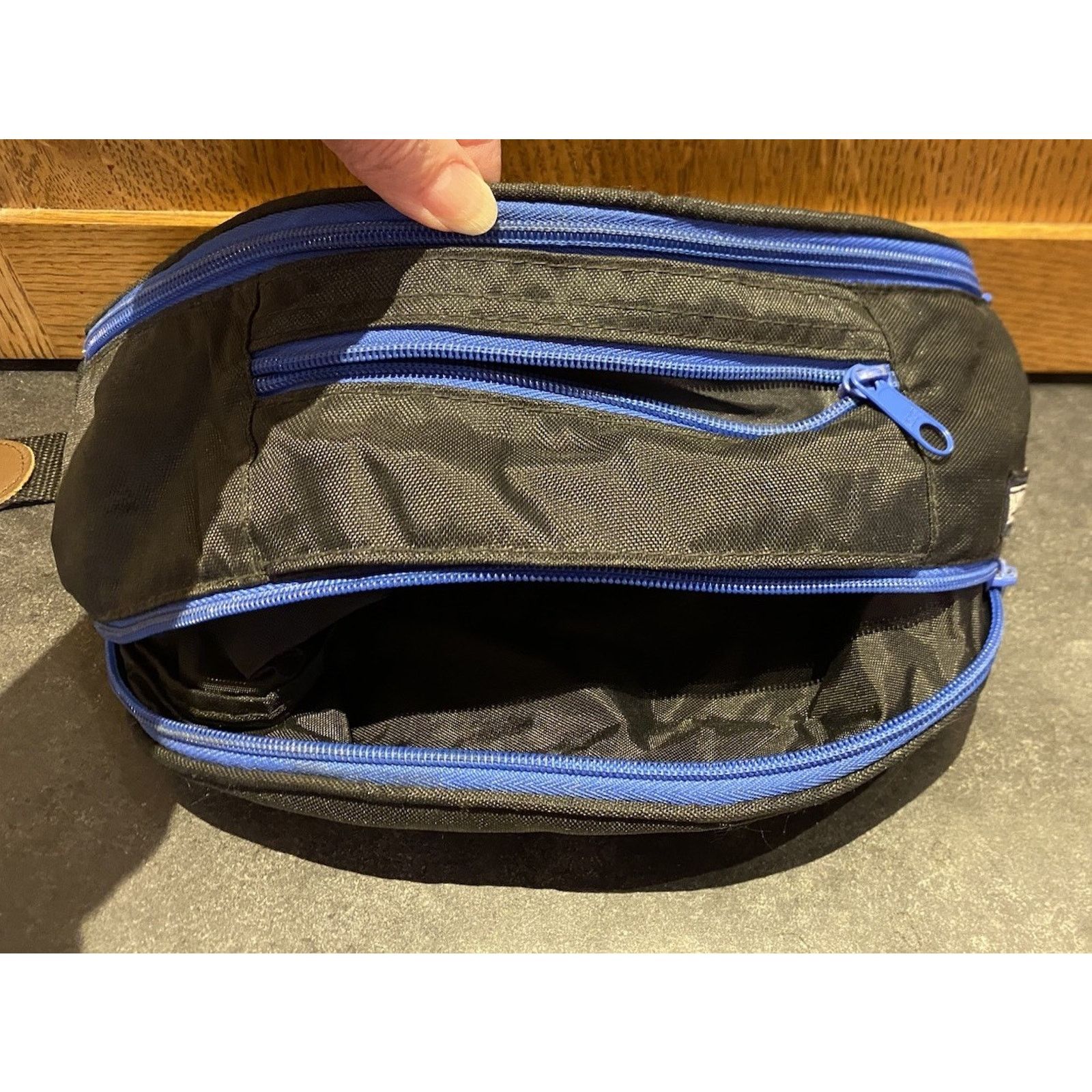 Lands' End Lands End adjustable fanny pack belt bag Zipper Compartments Size ONE SIZE - 4 Thumbnail