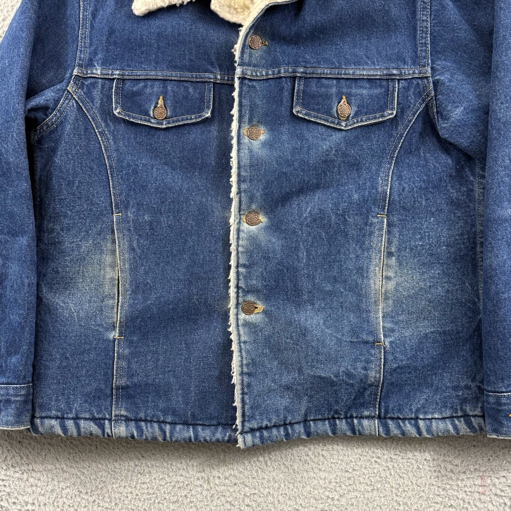 Vintage VINTAGE Big Mac Denim Jacket Mens Large Blue 80s Trucker Sherpa Lined Western USA Jacket Size US L / EU 52-54 / 3 - 2 Thumbnail