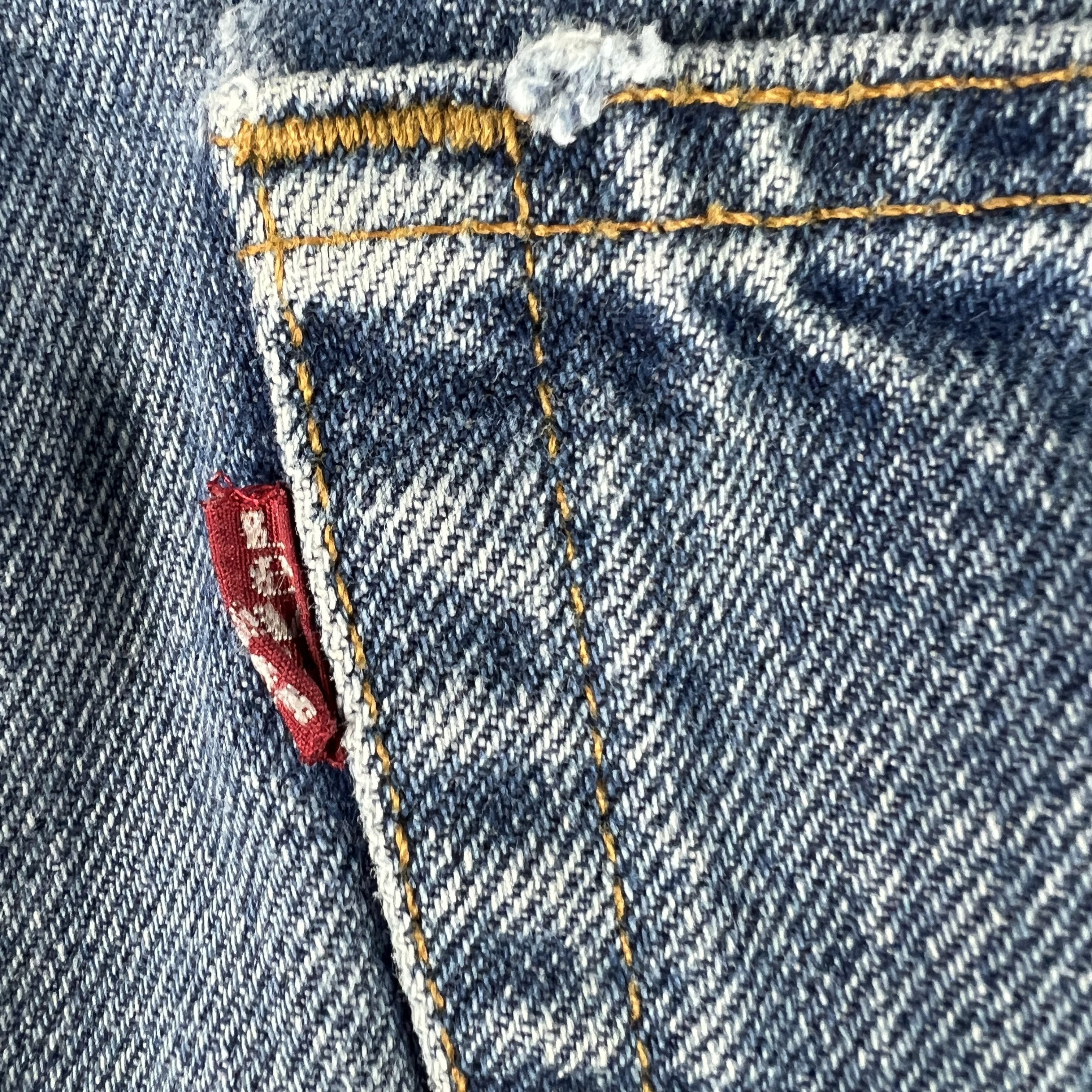 Levi's × Vintage VTG 90s Levi's Jean Shorts 505 Cut Off Frayed Denim Jorts Size US 31 - 8 Thumbnail