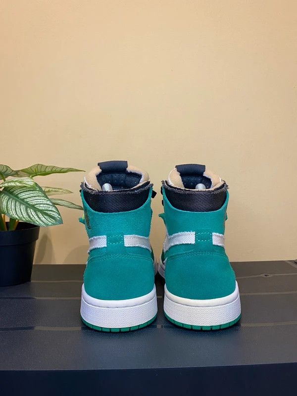 Nike Jordan 1 Zoom Air CMFT Stadium Green/Black-White Size US 6.5 / IT 36.5 - 4 Thumbnail