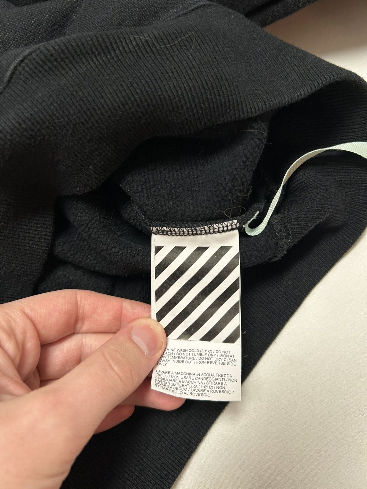 Off-White FW2018 “Will You Marry Me?” Cropped Hoodie Size US XS / EU 42 / 0 - 7 Thumbnail