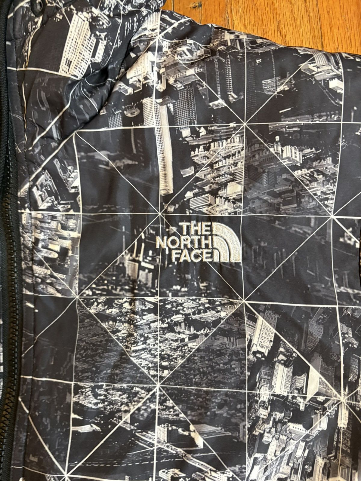 The North Face The north face vintage cityscape jacket Size US L / EU 52-54 / 3 - 2 Thumbnail