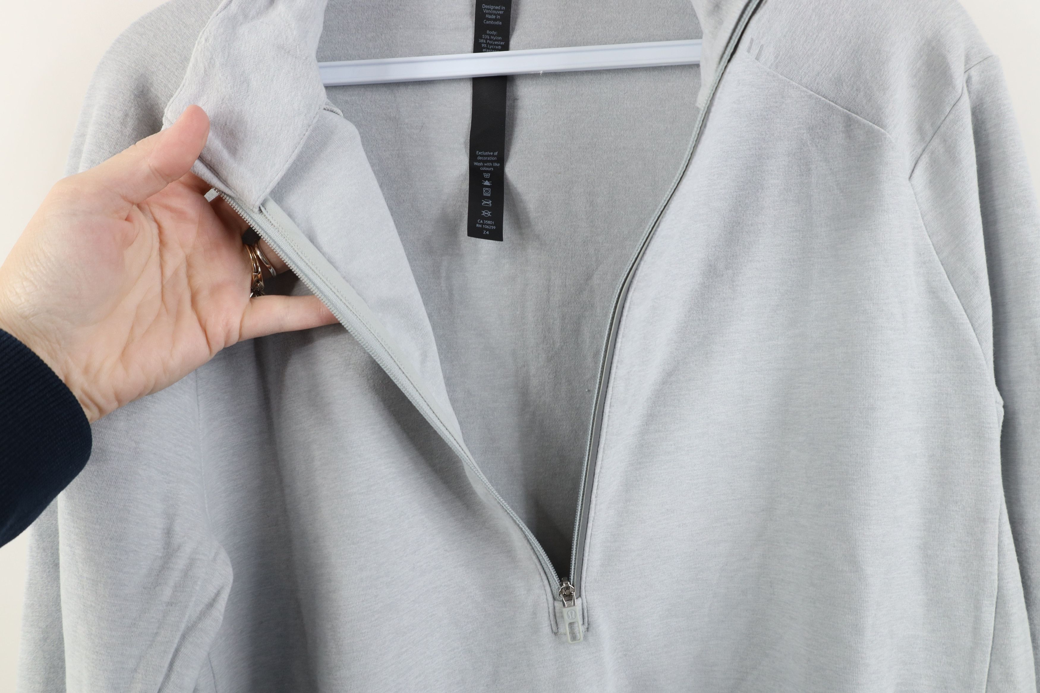 Lululemon Lululemon Surge Half Zip Pullover Running Yoga Jacket Top Size US L / EU 52-54 / 3 - 7 Thumbnail