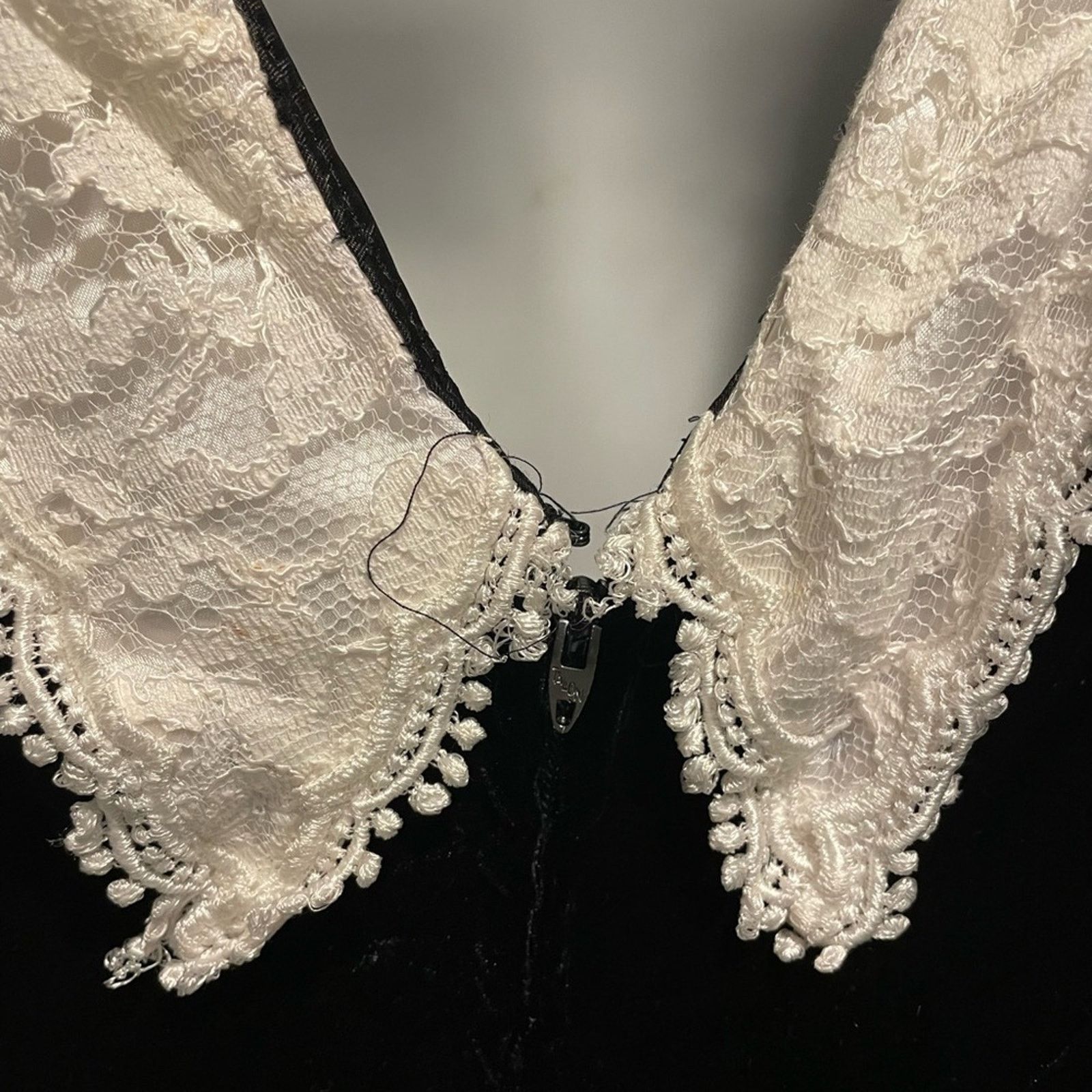 Vintage Zum Zum Vintage Black "Velvet" Peplum Style Dress White Lace Size S / US 4 / IT 40 - 5 Thumbnail