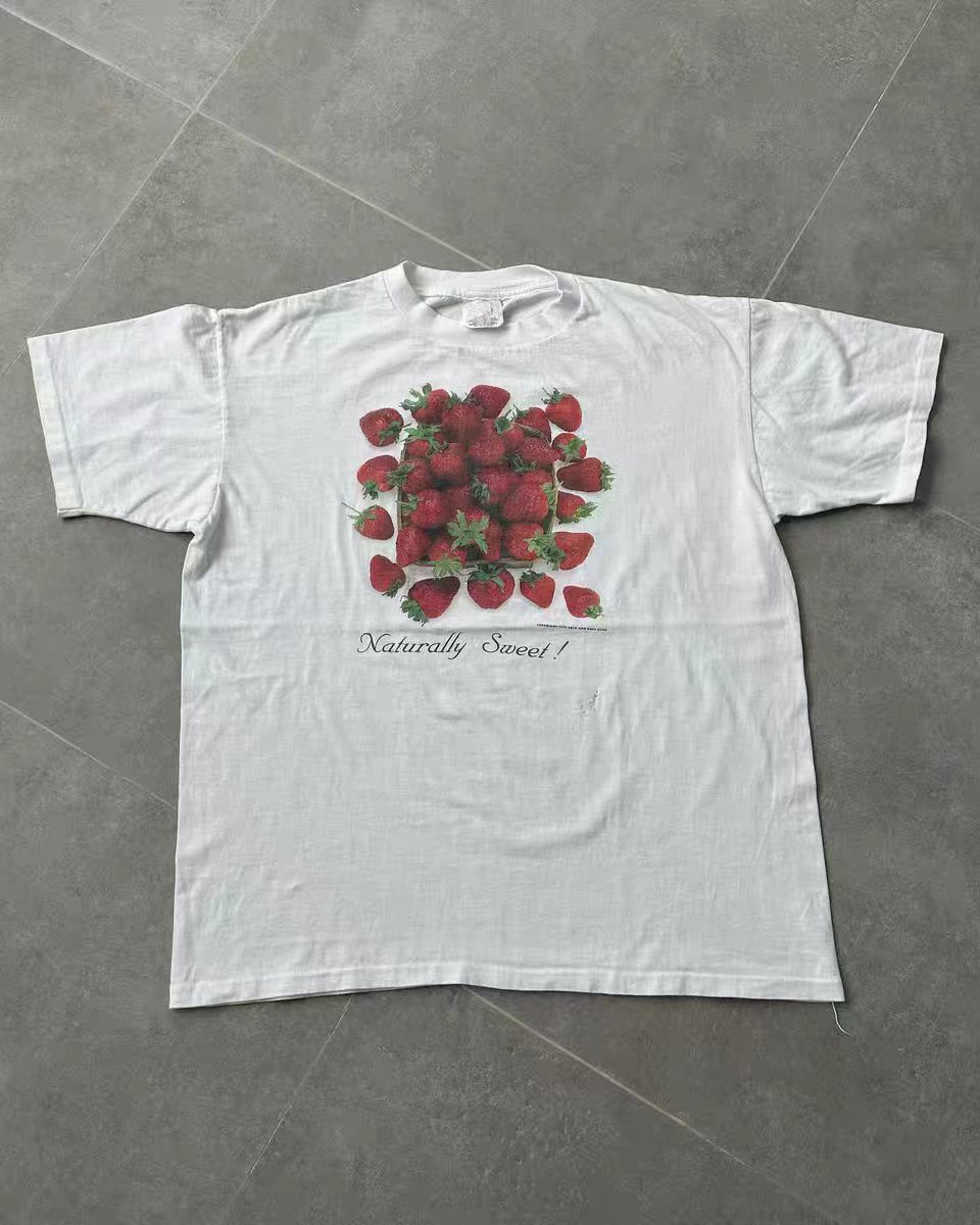 Vintage White Cotton T-shirt with Strawberry Pattern Size US M / EU 48-50 / 2 - 1 Thumbnail