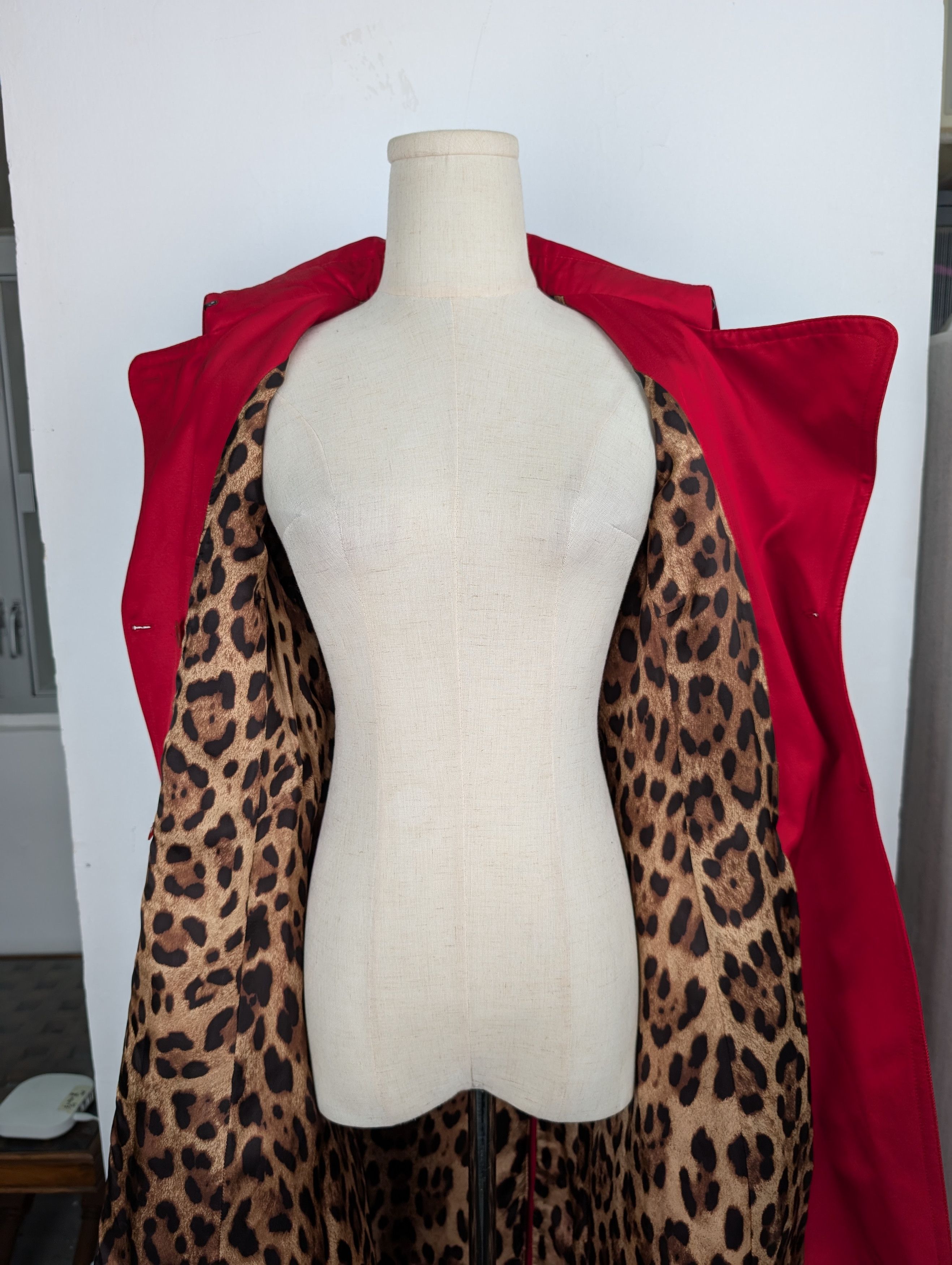 Dolce & Gabbana Red Shimmering Mid-Length Trench Coat Size S / US 4 / IT 40 - 3 Thumbnail