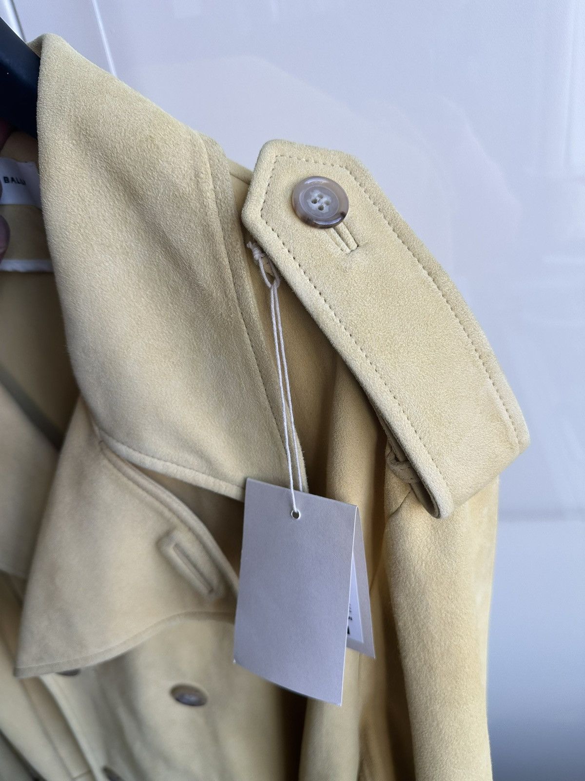 Bally Runway Yellow Suede Trench Coat Size US L / EU 52-54 / 3 - 8 Thumbnail