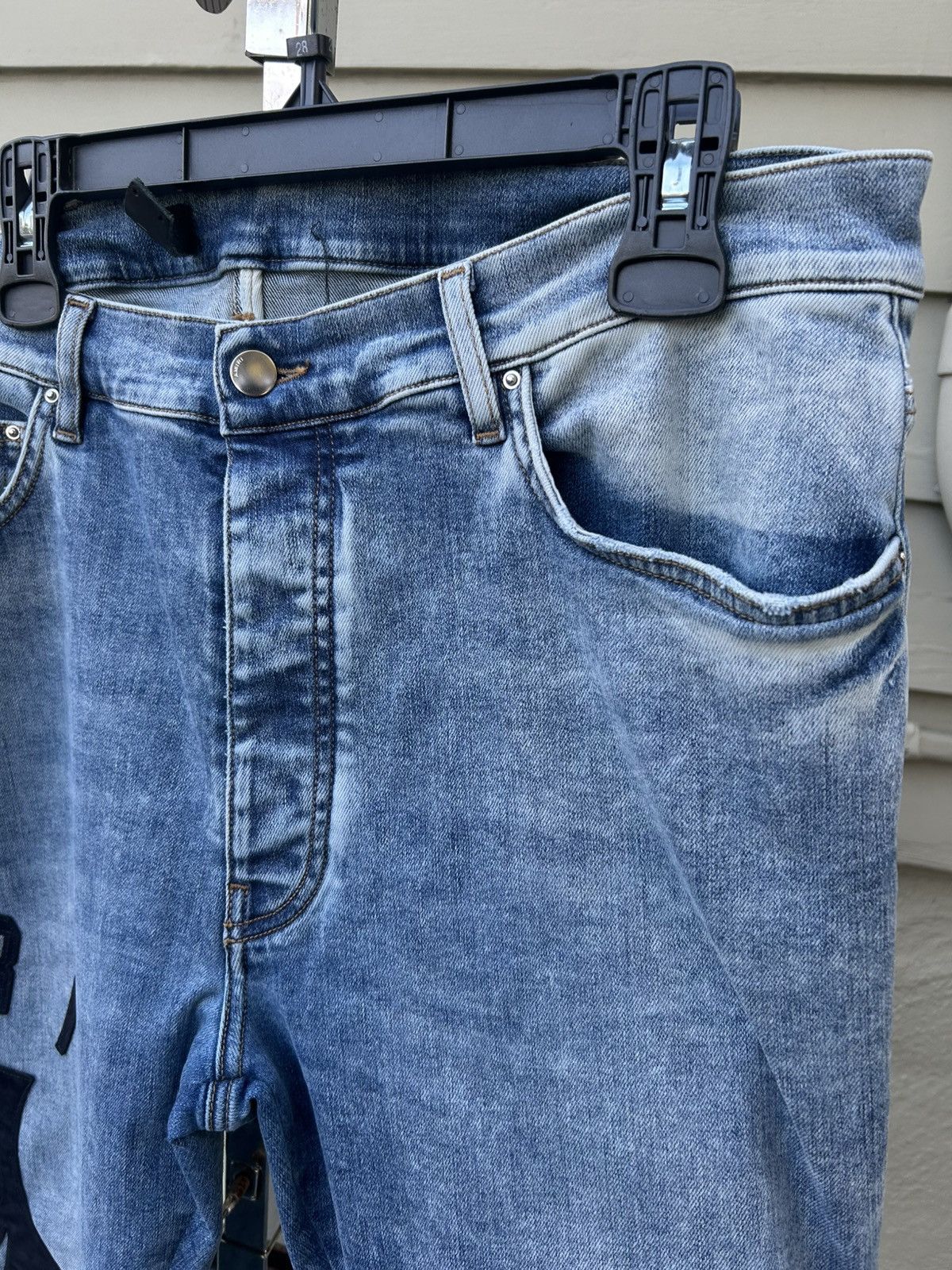Amiri Amiri logo appliqué jeans Size US 38 / EU 54 - 2 Thumbnail