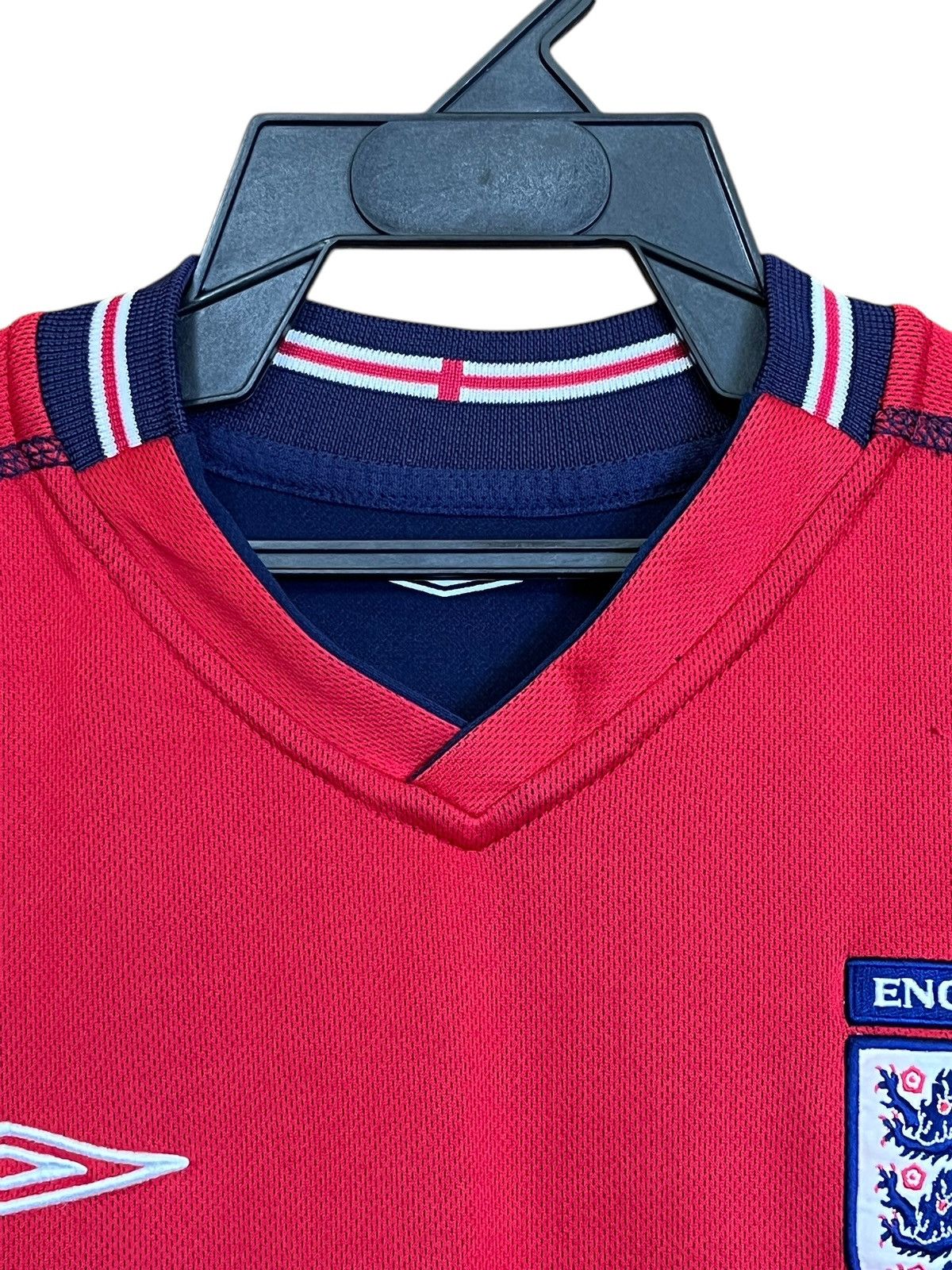 Umbro VINTAGE 2002-04 ENGLAND NATIONAL TEAM REVERSIBLE AWAY JERSEY Size US M / EU 48-50 / 2 - 8 Thumbnail