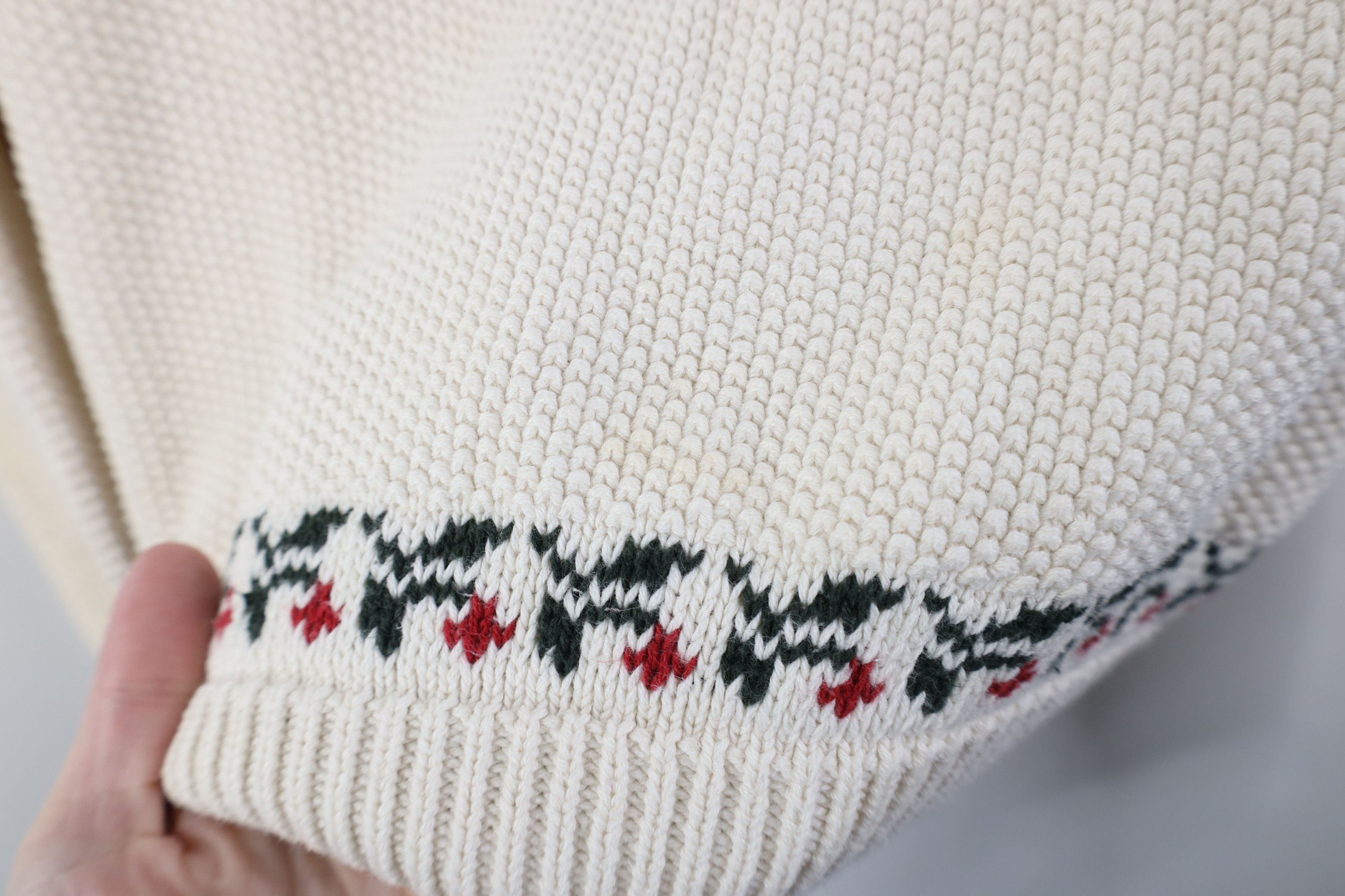 Cabelas Vintage 90s Cabelas Cardinal Bird Snow Crewneck Sweater Size L / US 10 / IT 46 - 8 Thumbnail