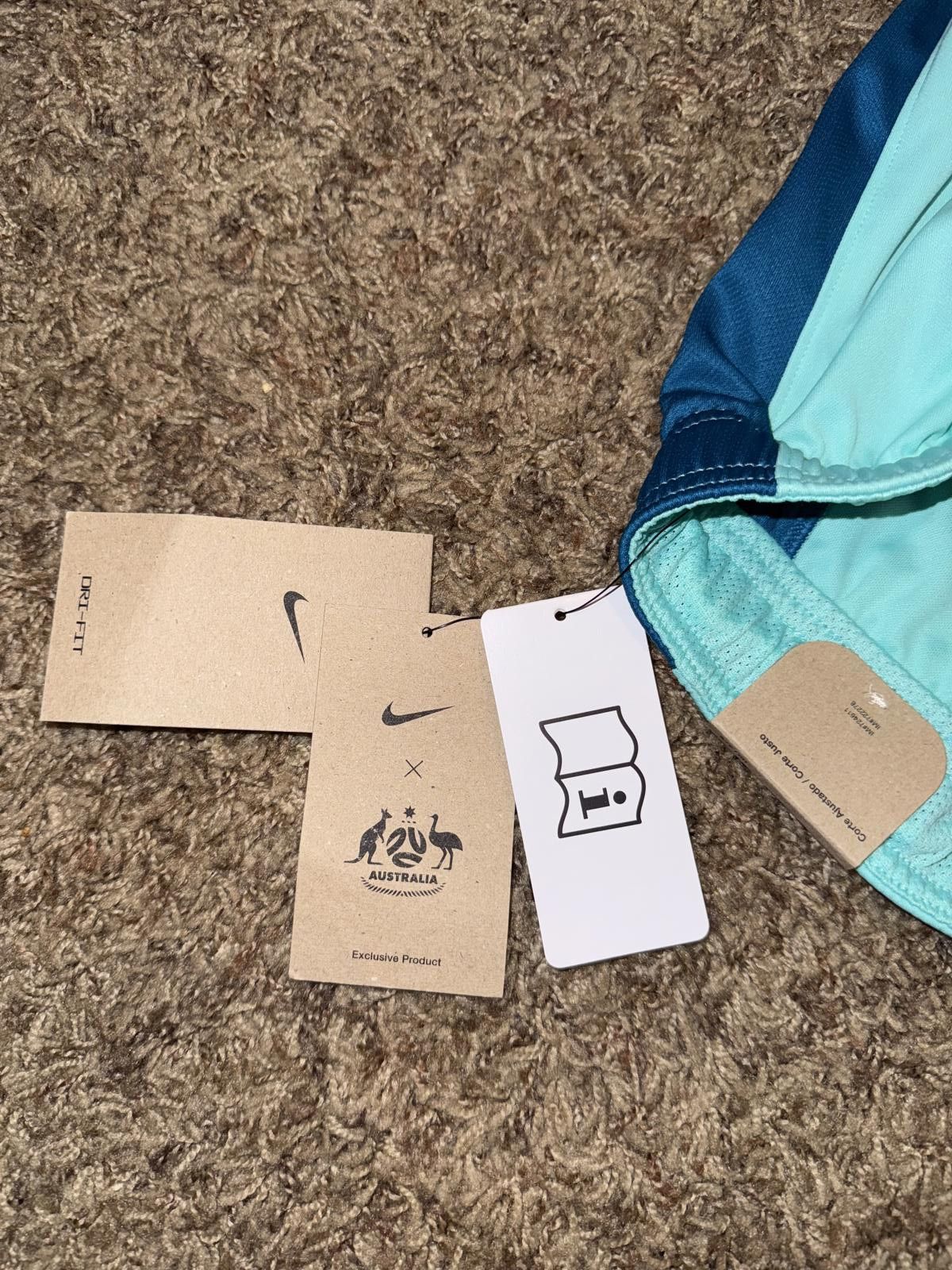 Nike Nike Men’s Australia 2023 Away Shorts Sample Size US 28 / EU 44 - 12 Thumbnail