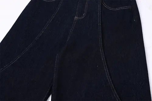 VIBE Men's straight-leg contrast-color cuffed denim shorts Size US 32 / EU 48 - 7 Thumbnail