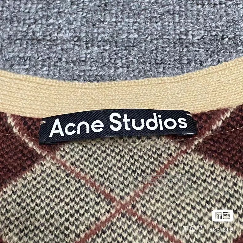 Acne Studios Acne Studios All-Over Printed Cartoon Knit Cardigan Size US XL / EU 56 / 4 - 4 Thumbnail