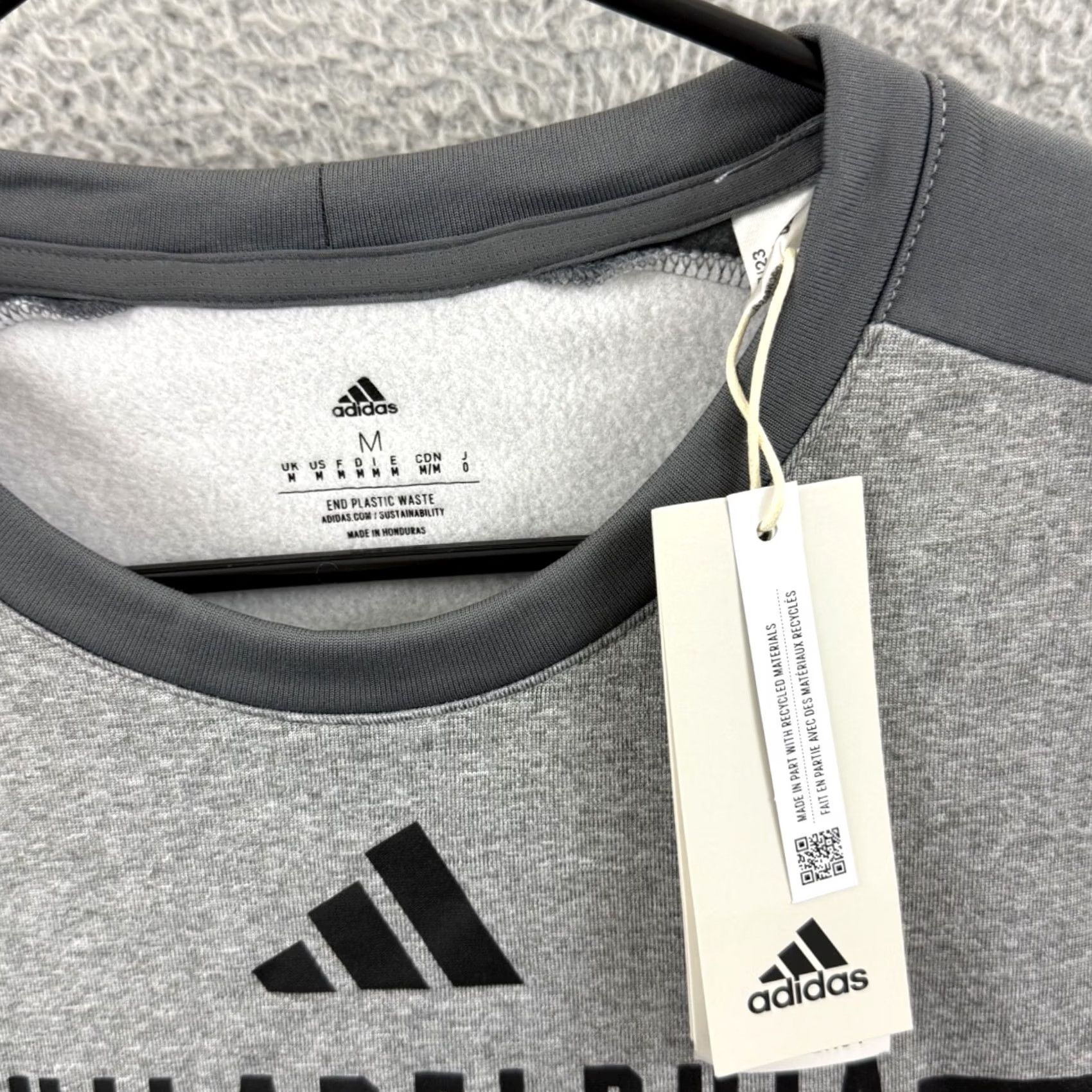 Adidas NHL Philadelphia Flyers Hockey Sweatshirt Mens Medium Gray Long Sleeve Loose NWT Size US M / EU 48-50 / 2 - 6 Thumbnail