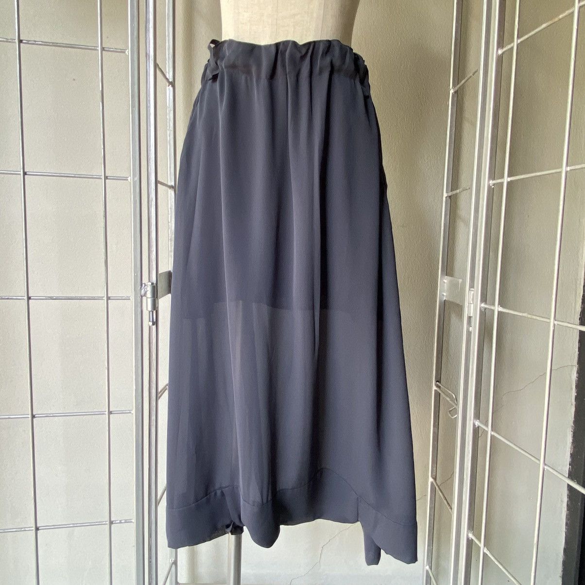 Issey Miyake ISSEY MIYAKE Dark Gray Chiffon Skort with Smocked Waist Size 27" / US 4 / IT 40 - 1 Thumbnail