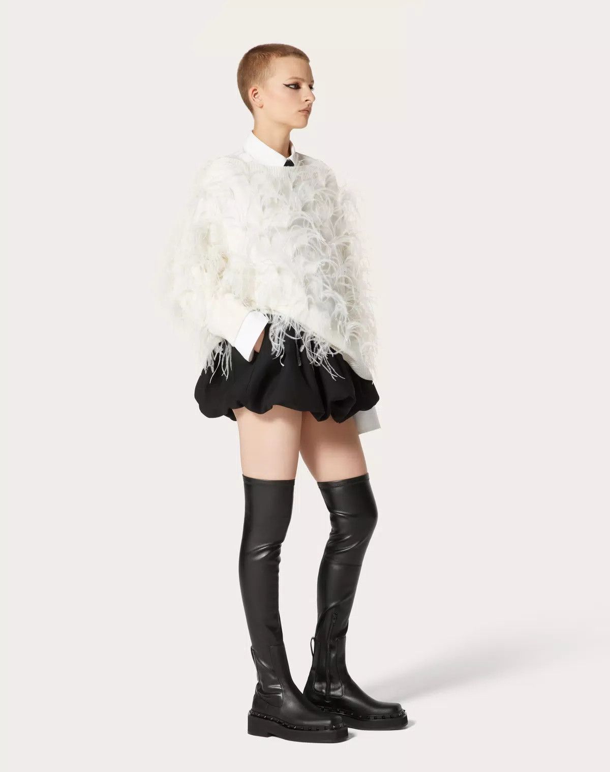 Valentino o1s1wg110625 Wool Jumper With Feather Embroidery in White Size L / US 10 / IT 46 - 2 Thumbnail