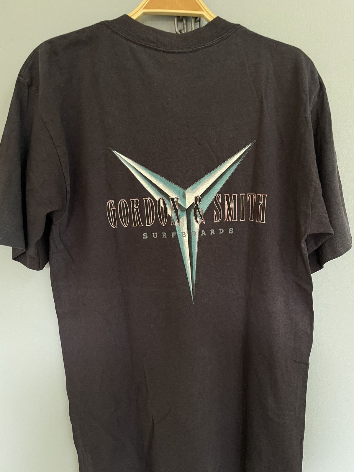 Vintage Vintage 90s Gordon & Smith Surfboard t shirt Size US M / EU 48-50 / 2 - 4 Thumbnail