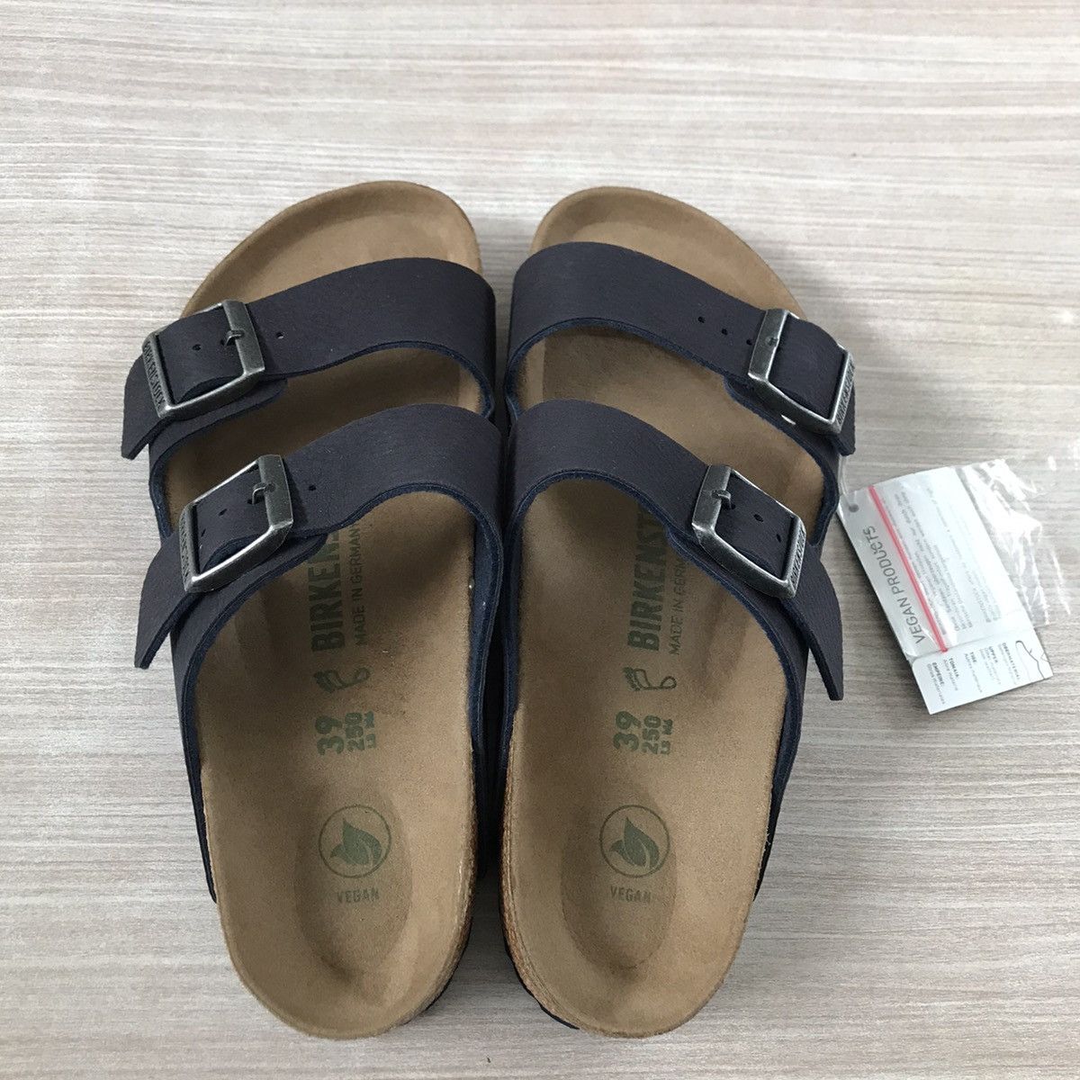 Birkenstock × Genuine Leather Birkenstock Birkenstock Arizona Suede 1023116 Men’s Slides Size US 6 / EU 39 - 12 Thumbnail
