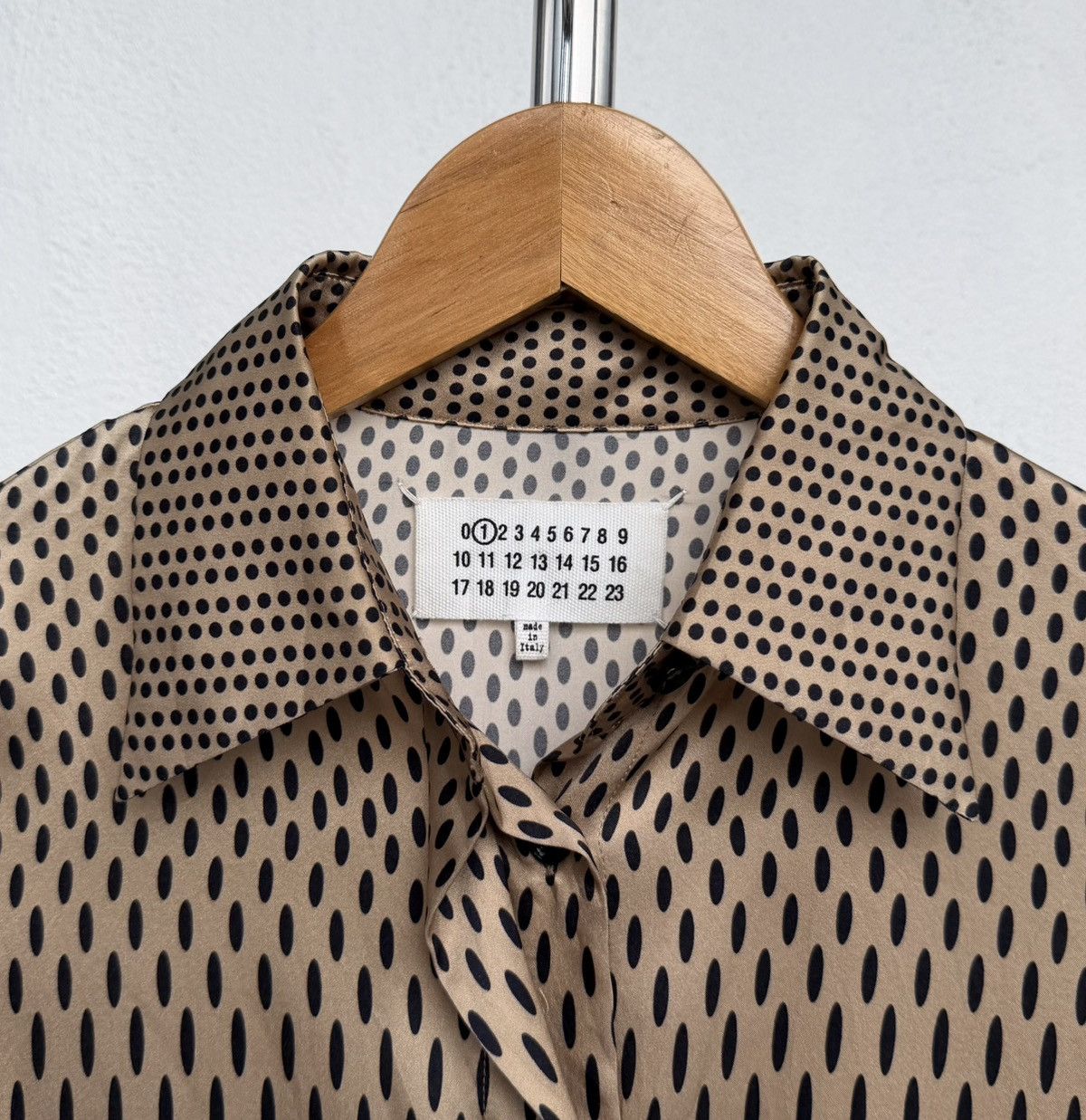 Maison Margiela Maison Margiela Monogram Pattern Logo Long Sleeve Silk Shirt Size S / US 4 / IT 40 - 10 Thumbnail