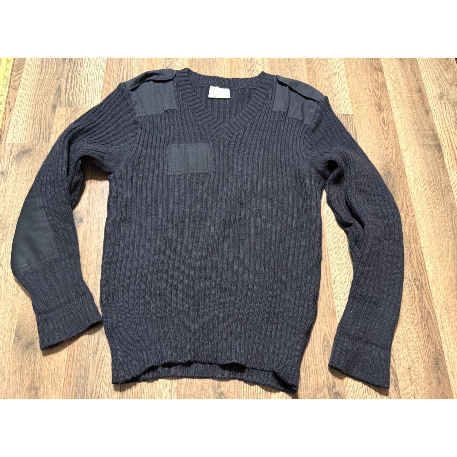 Vintage VINTAGE Brigade Quartermaster Sweater Mens 42 Black V-Neck Pullover 100% Wool Size US XL / EU 56 / 4 - 2 Thumbnail