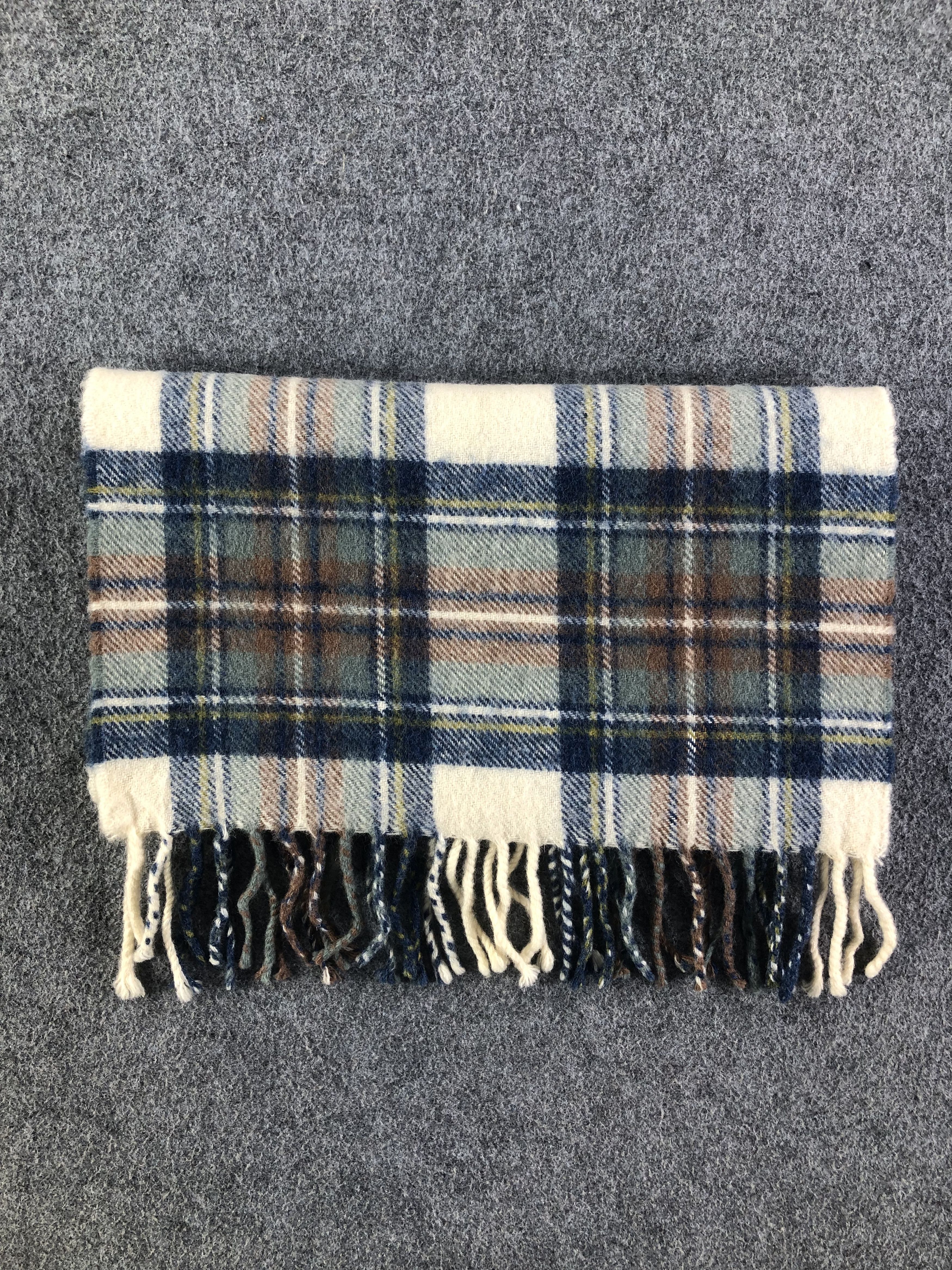 Begg x Co Begg Of Ayr Scarf / Muffler / Neckwear Size ONE SIZE - 6 Thumbnail