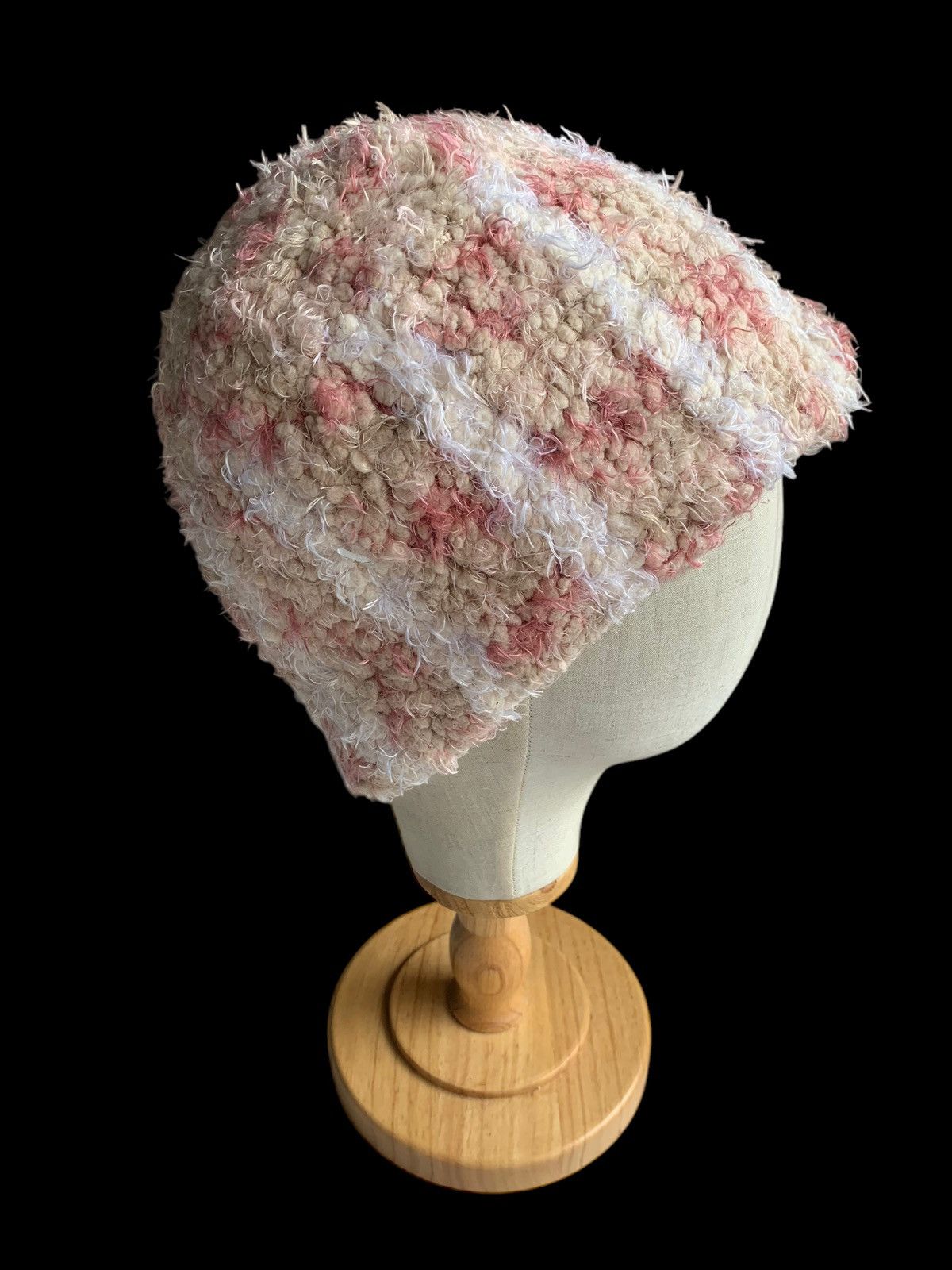 Japanese Brand × Vintage Knitted Crochet Handmade Japanese Winter Sessions Beanie Hat Size ONE SIZE - 1 Thumbnail