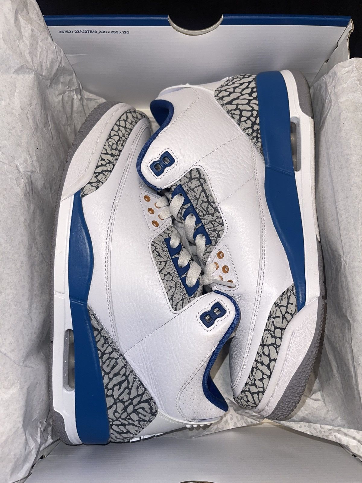 Jordan Brand × Nike Jordan 3 Retro ‘Wizards’ Size US 9.5 / EU 42-43 - 1 Thumbnail