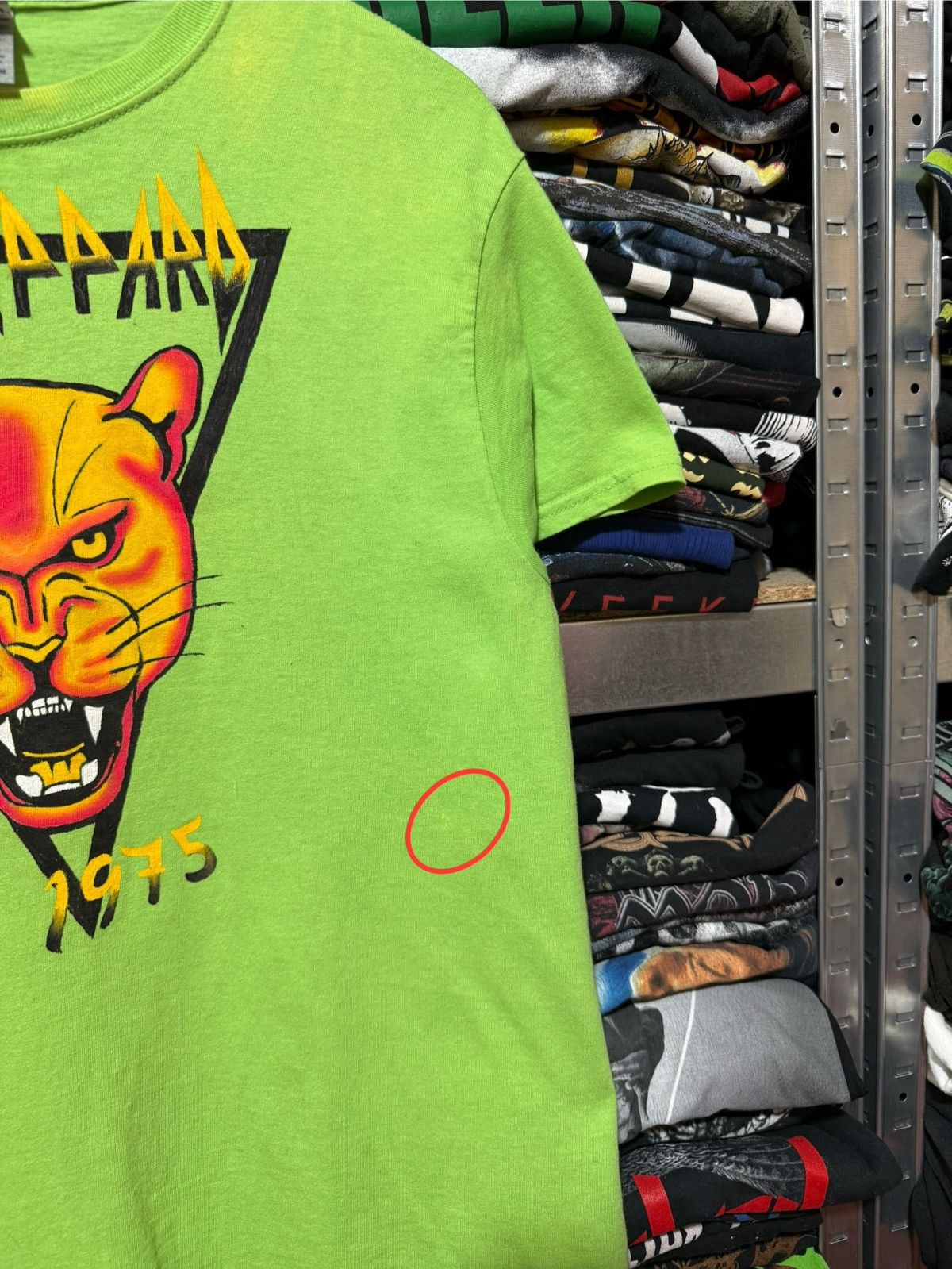 Band Tees × Def Leppard × Vintage Vintage Def Leppard 1975 Tiger Lgo Retro T-Shirt Y2K Hype Size US M / EU 48-50 / 2 - 8 Thumbnail