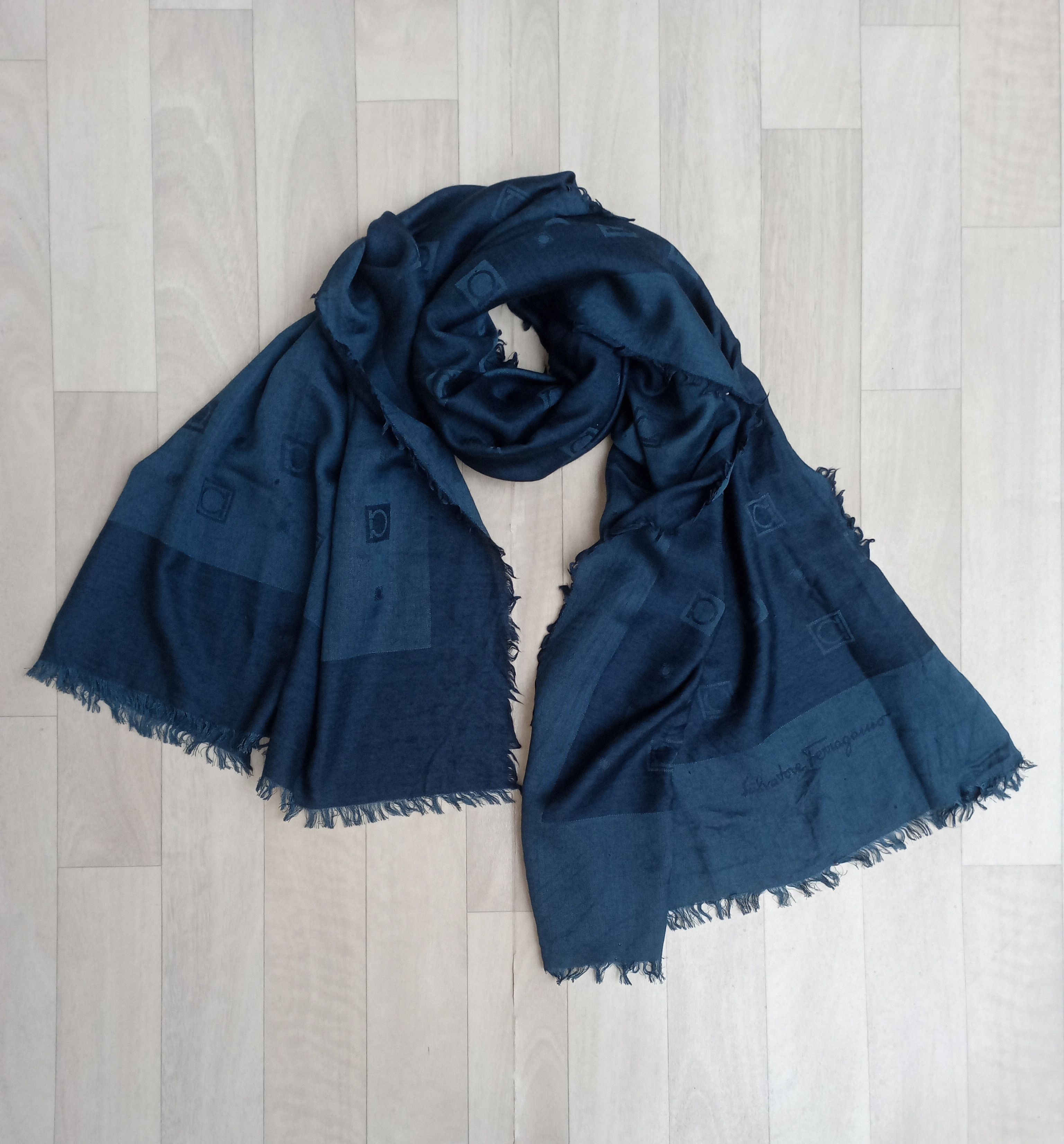 Salvatore Ferragamo Salvatore Ferragamo Silk Wool Scarf Gancini Size ONE SIZE - 2 Thumbnail