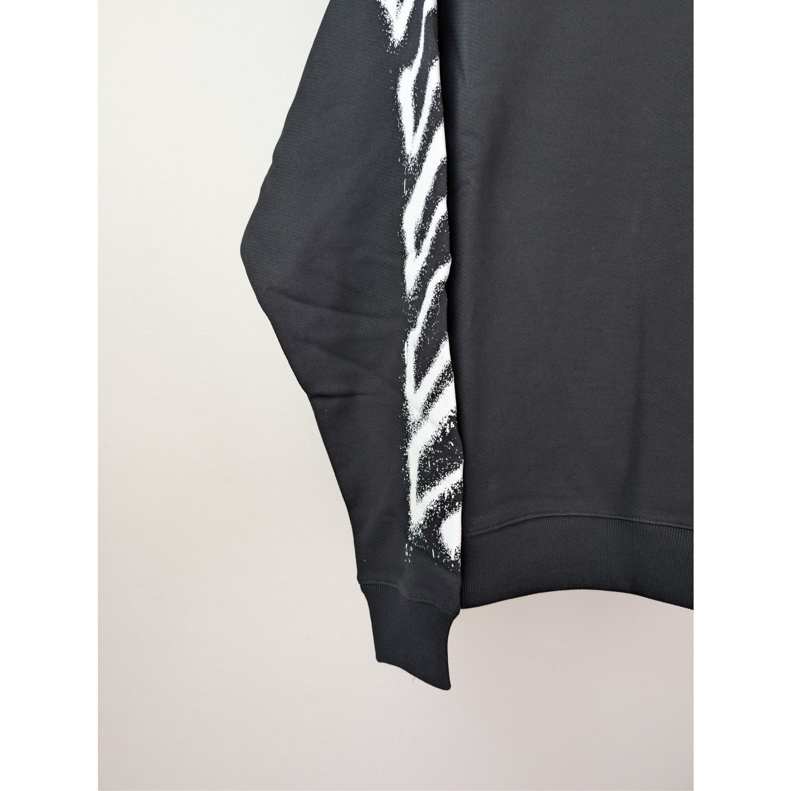 Off-White o1rshd1 Spray Can Arrow Skate Crewneck Sweater in Black Size US M / EU 48-50 / 2 - 7 Thumbnail