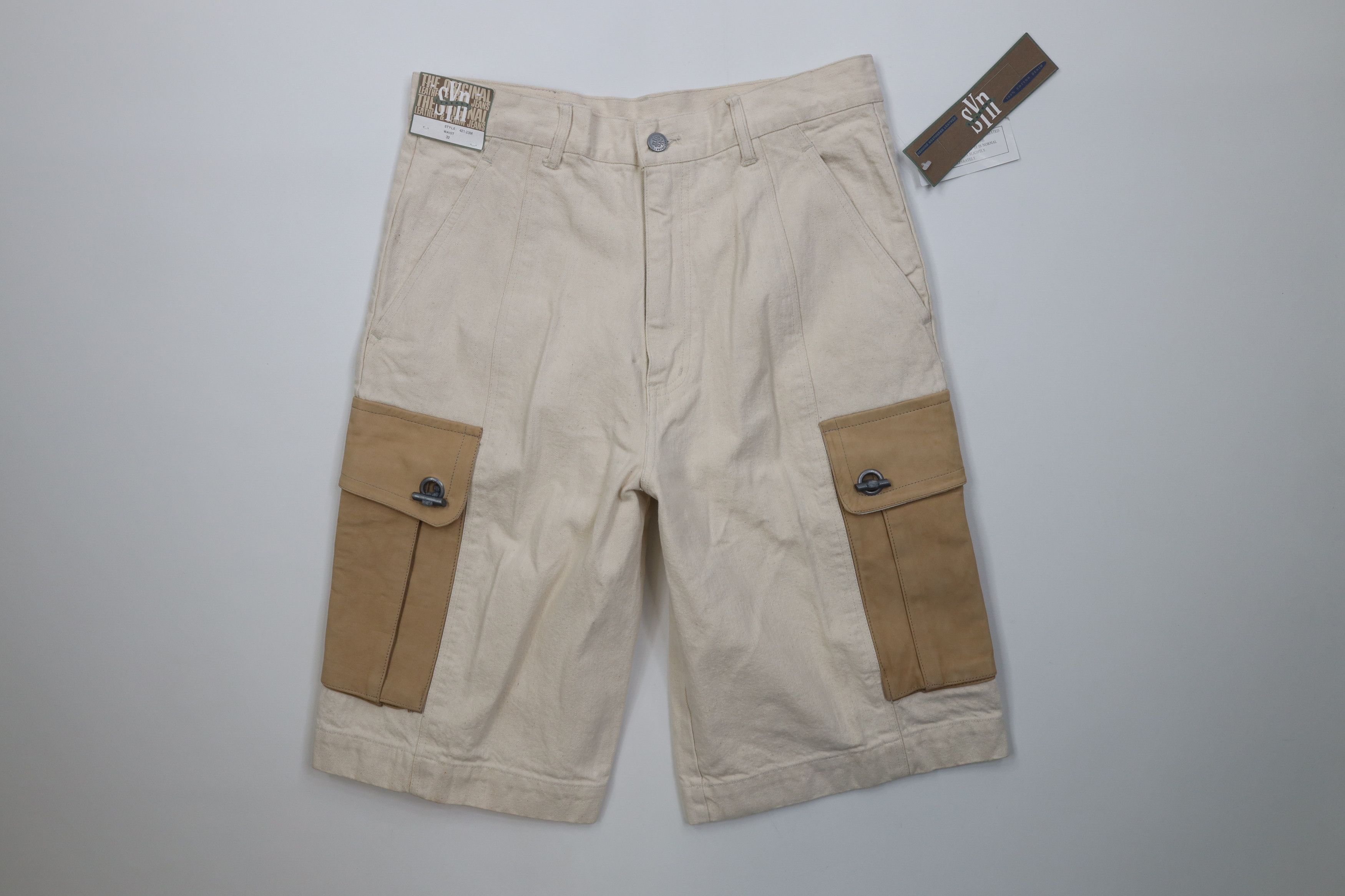 Vintage Deadstock Vintage 90s Streetwear Leather Trim Cargo Shorts Size US 32 / EU 48 - 1 Thumbnail