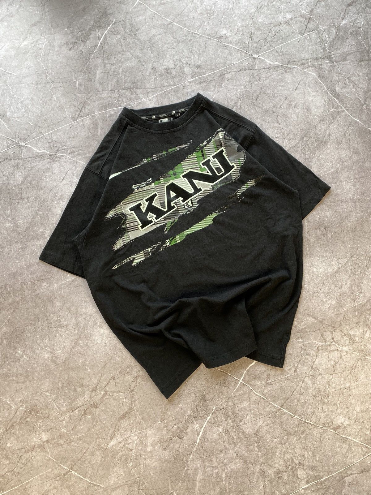 Karl Kani Vintage Y2K Karl Kani Big Logo Black T Shirt Size S Rare Size US S / EU 44-46 / 1 - 1 Thumbnail