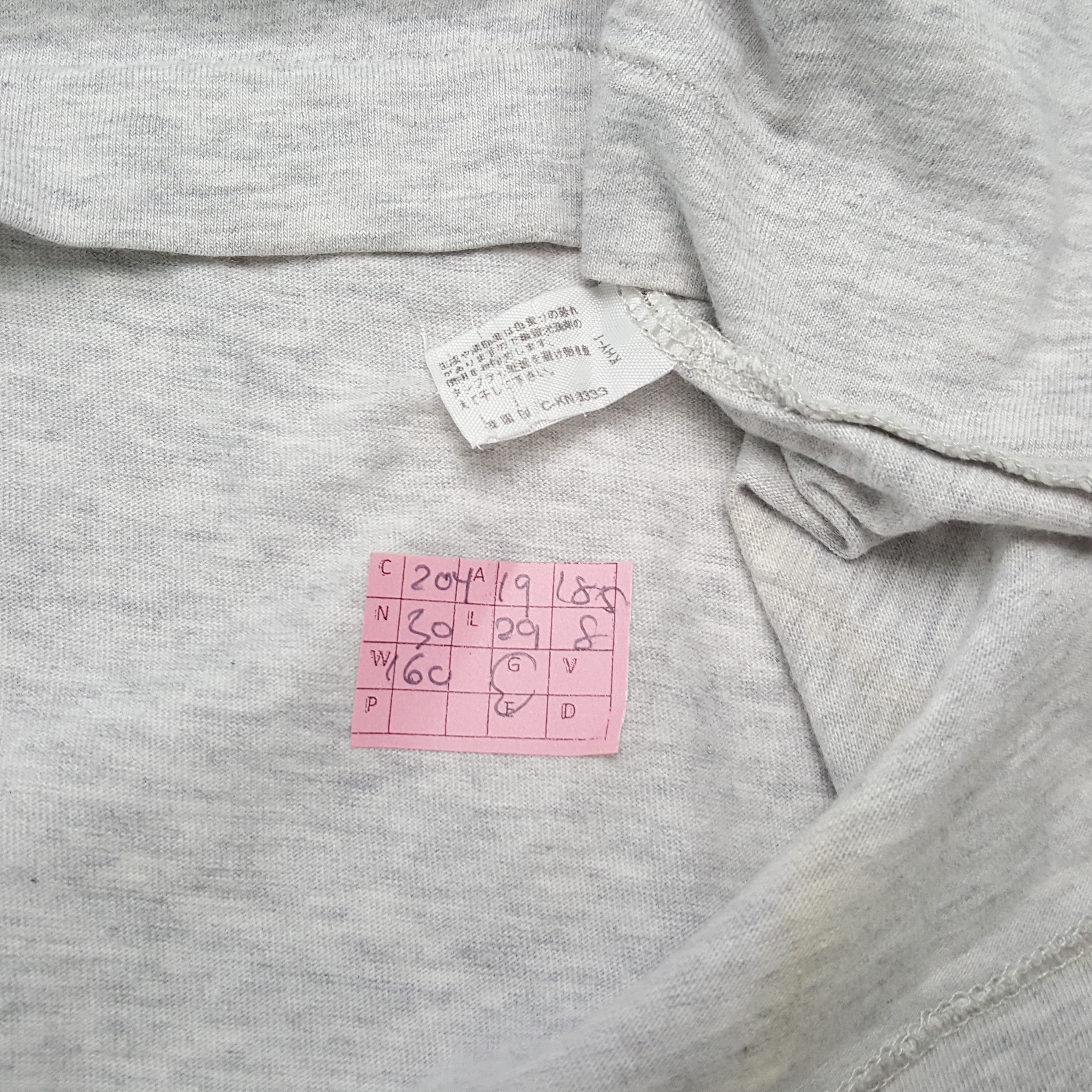 Vintage × Yves Saint Laurent YVES SAINT LAURENT Small Logo Design Tshirt Size US M / EU 48-50 / 2 - 4 Thumbnail