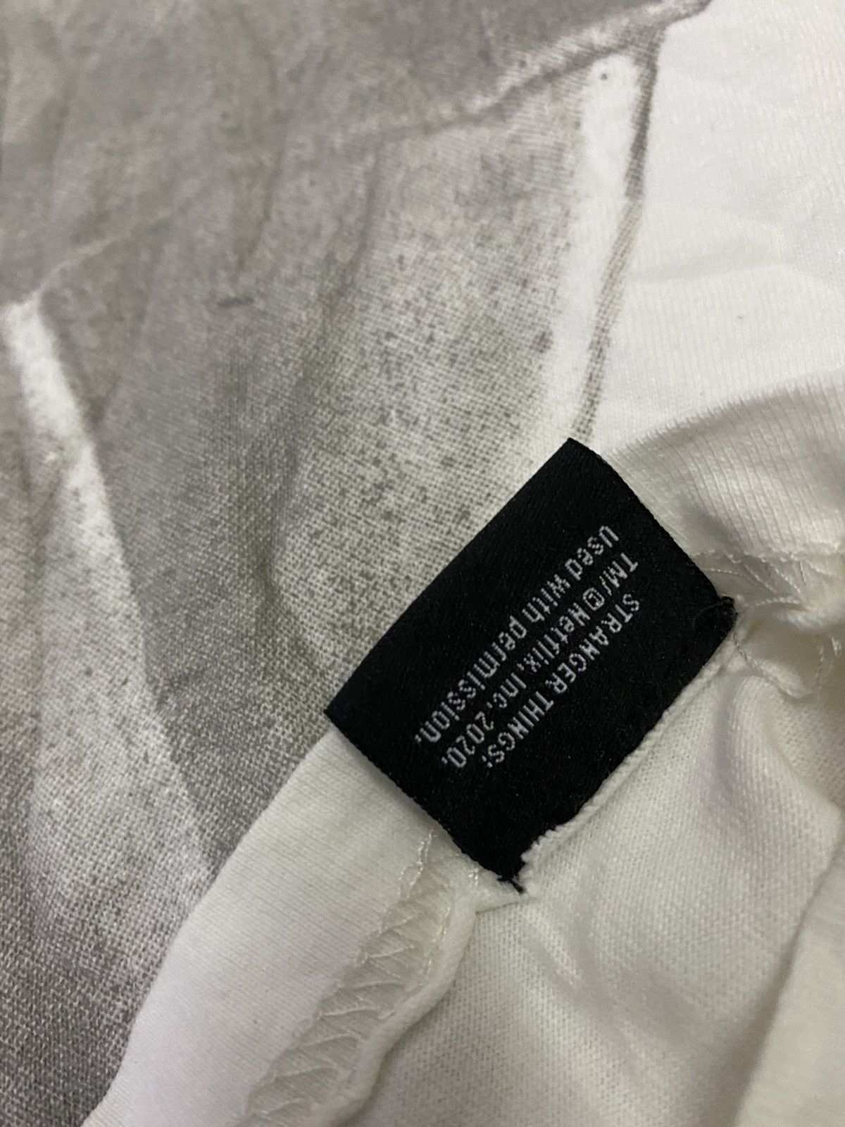 Pull & Bear Movie Netflix Stranger Things Shirt Size US M / EU 48-50 / 2 - 5 Thumbnail