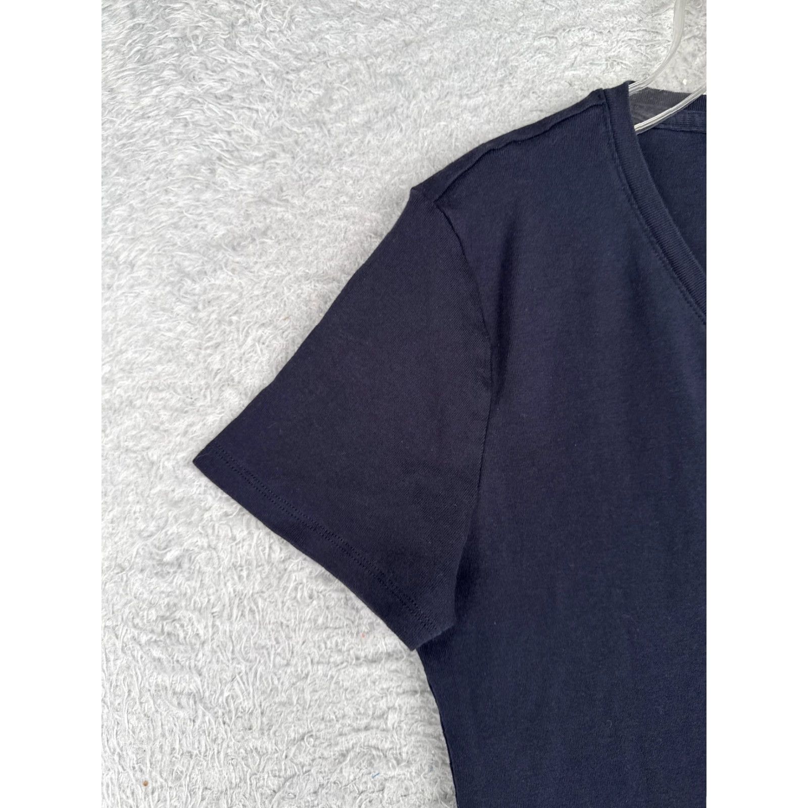 Tommy Hilfiger VINTAGE? No. Tommy Hilfiger Shirt Women Extra Large Blue V-Neck Short Sleeve 100% Cotton Knit T-Shirt XL Blue Logo Embroidered Casual Womens Size XL / US 12-14 / IT 48-50 - 3 Thumbnail