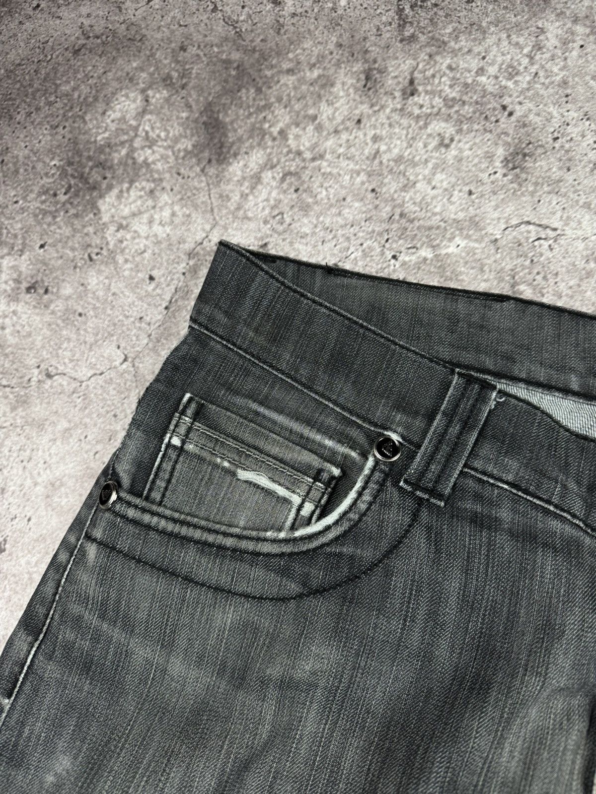 Armani CRAZY ARMANI BAGGY WASHED DISTRESSED JEANS JAPANESSE RARE Size US 33 - 6 Thumbnail