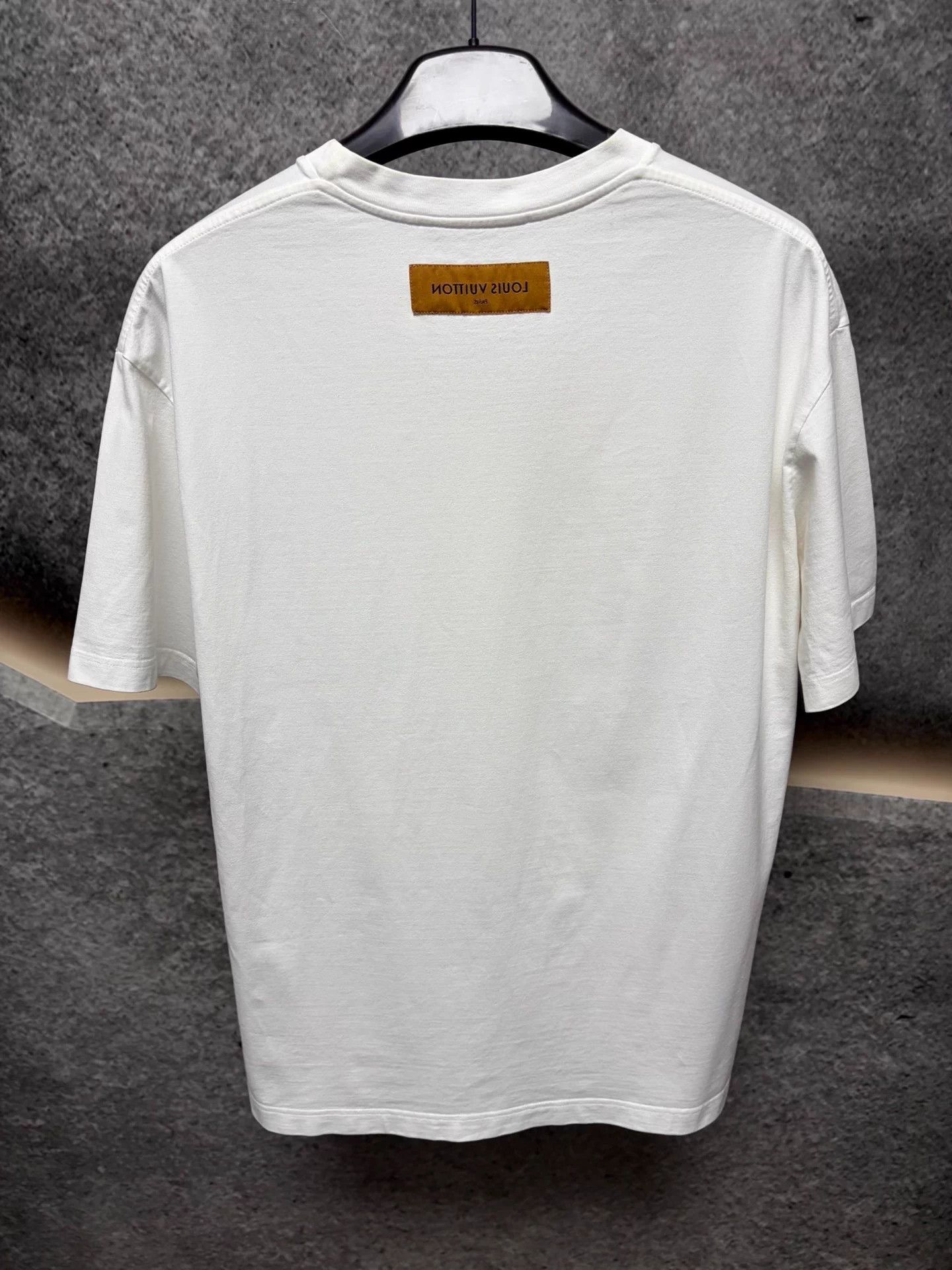 Louis Vuitton LV flame graffiti white short sleeve tee L Size US L / EU 52-54 / 3 - 2 Thumbnail