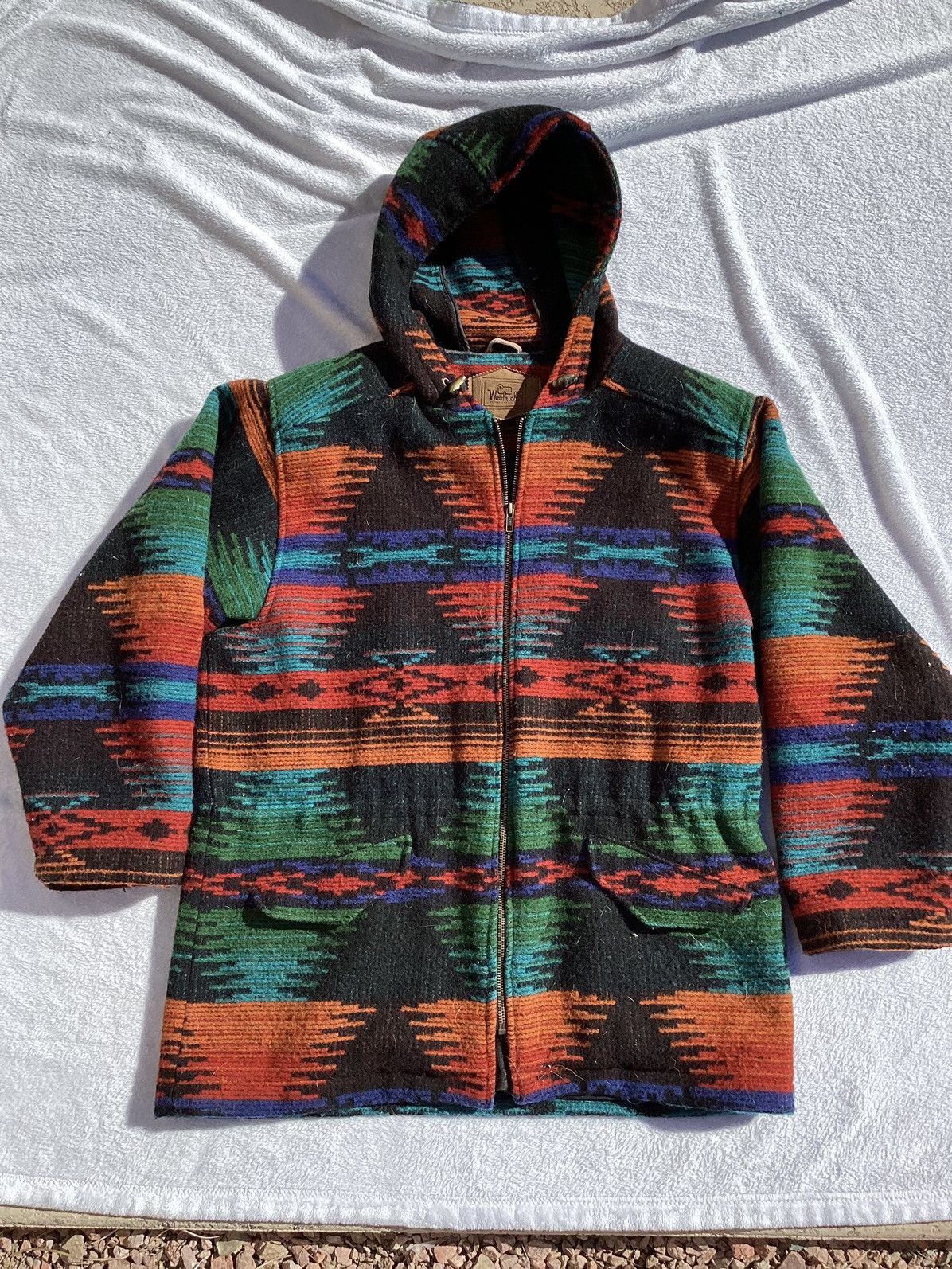 image of Vintage x Woolrich John Rich Bros VTG Late 80's Woolrich Negative/navajo All Over Print Hoodie (Siz
