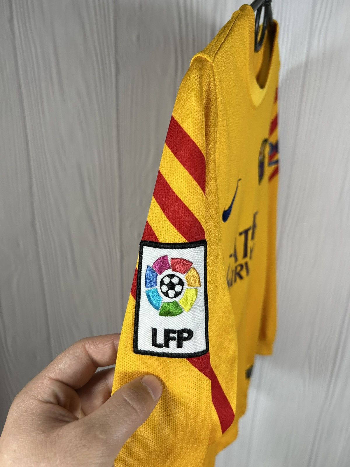 Nike FC Barcelona 2015 Soccer Jersey Longsleeve Size Boys M Size US M / EU 48-50 / 2 - 14 Thumbnail