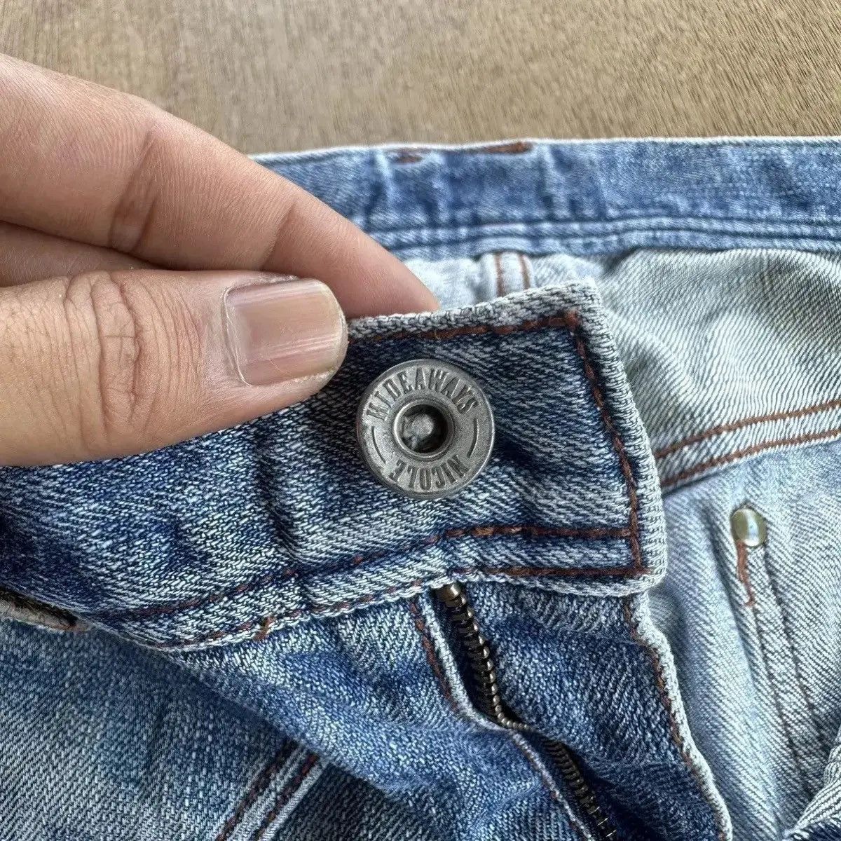 HIDEAWAYS GRAILS FLARE/BOOTCUT🔥HIDEAWAYS NICOLE JEAN DISTRESSED DENIM Size US 31 - 14 Thumbnail
