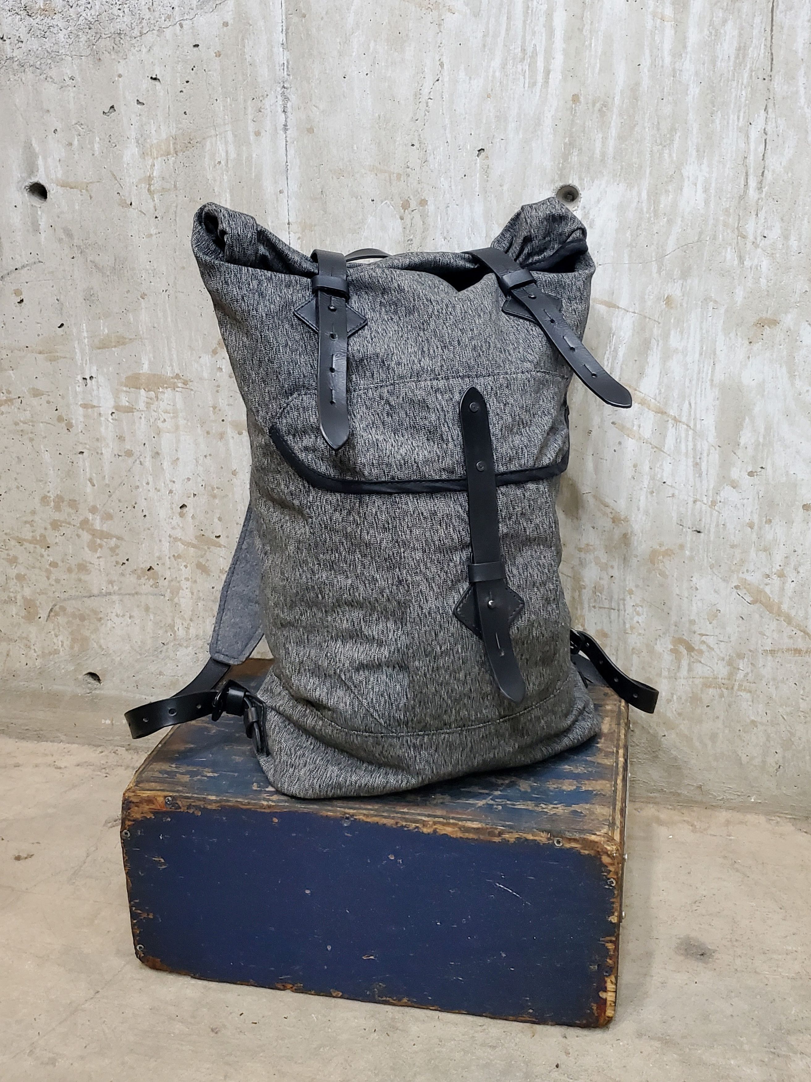 Tanner Goods Tanner Goods Wilderness Rucksack Salt and Pepper Size ONE SIZE - 1 Thumbnail