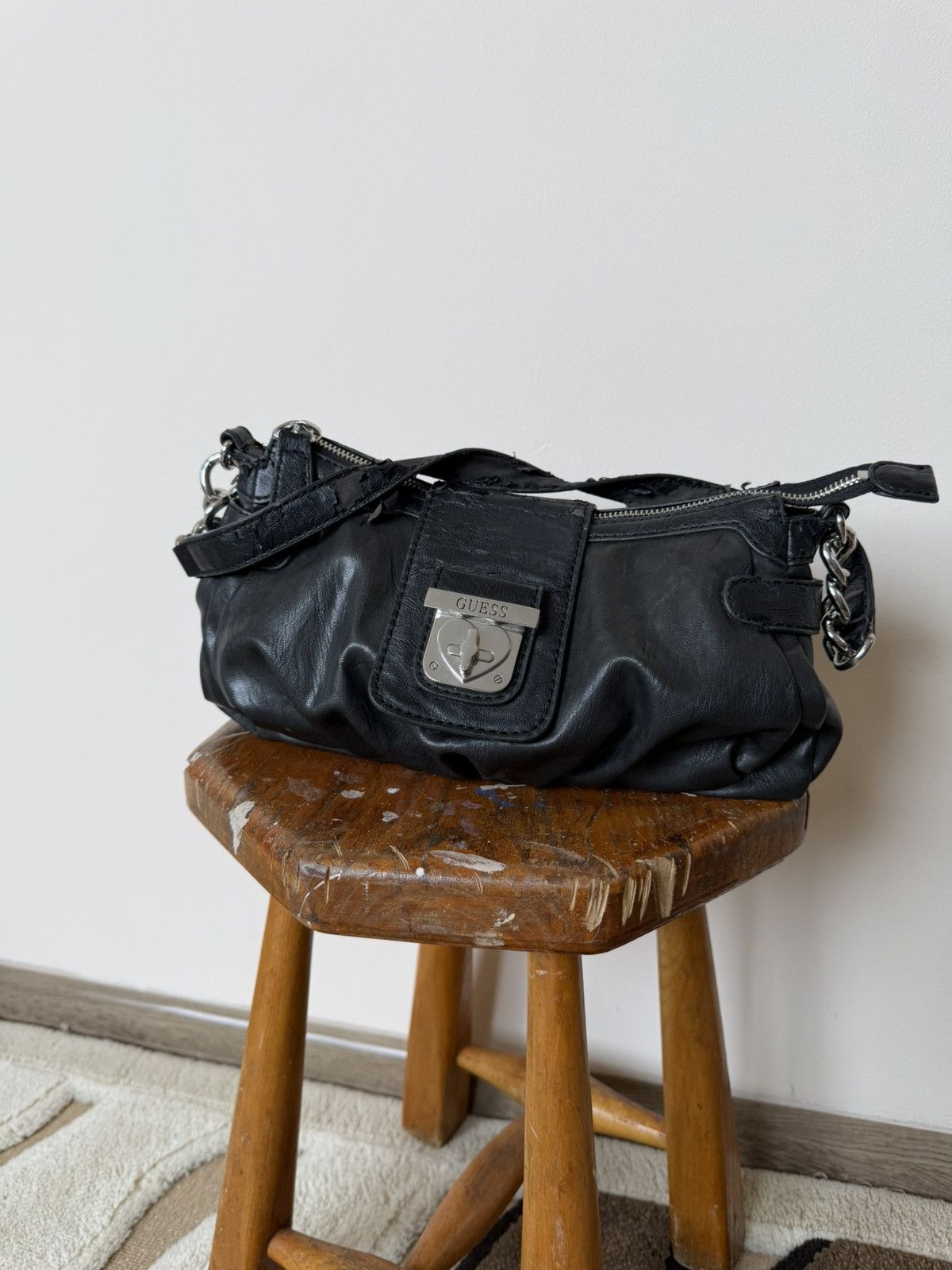 KMRii vtg leather y2k guess goth punk type leather bag Size ONE SIZE - 3 Thumbnail