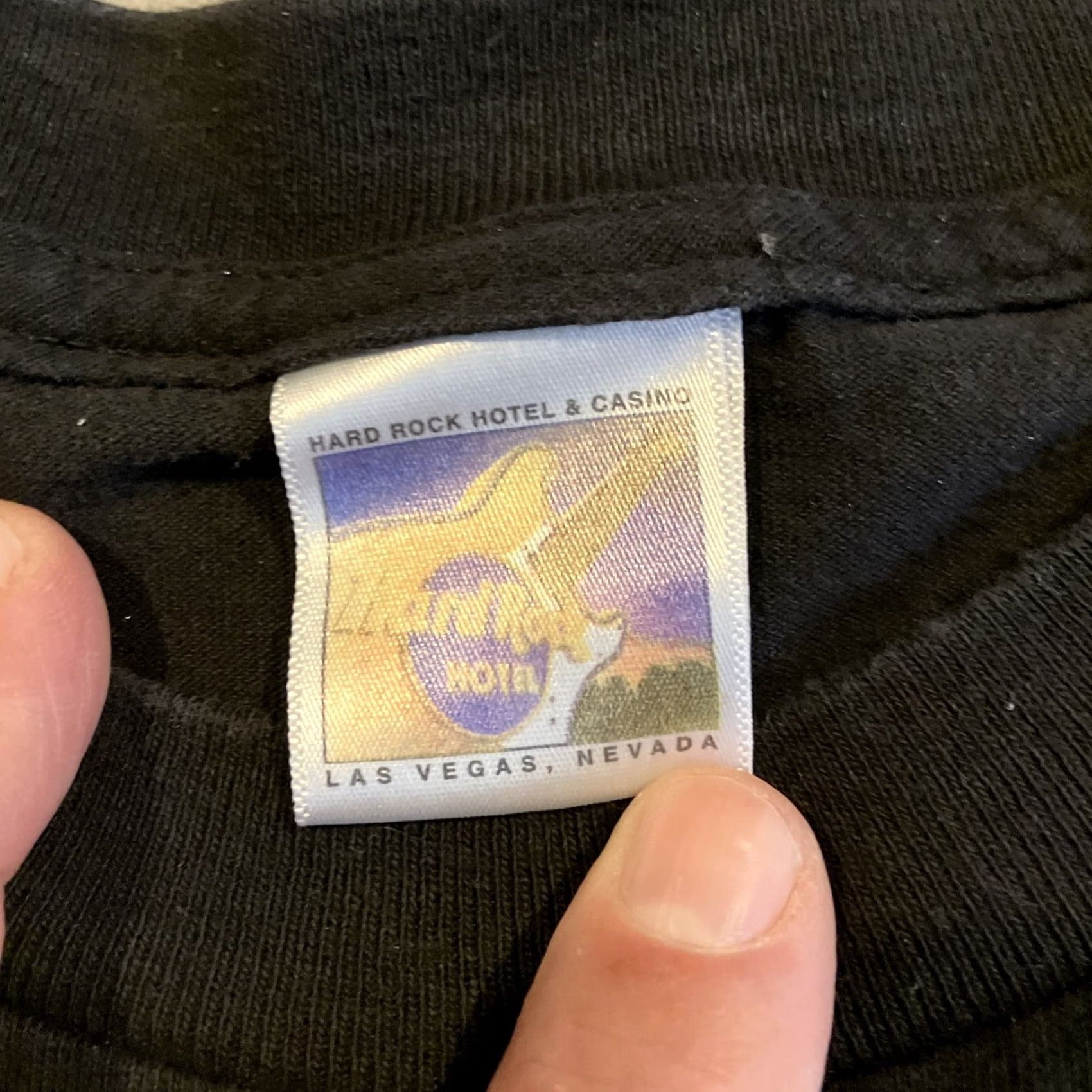 Hard Rock Cafe VINTAGE Hard Rock Hotel Las Vegas United We Rock Long Sleeve T Shirt XL Men Black Cotton Logo Crew Neck Rock 90s Theme Size US XL / EU 56 / 4 - 3 Thumbnail