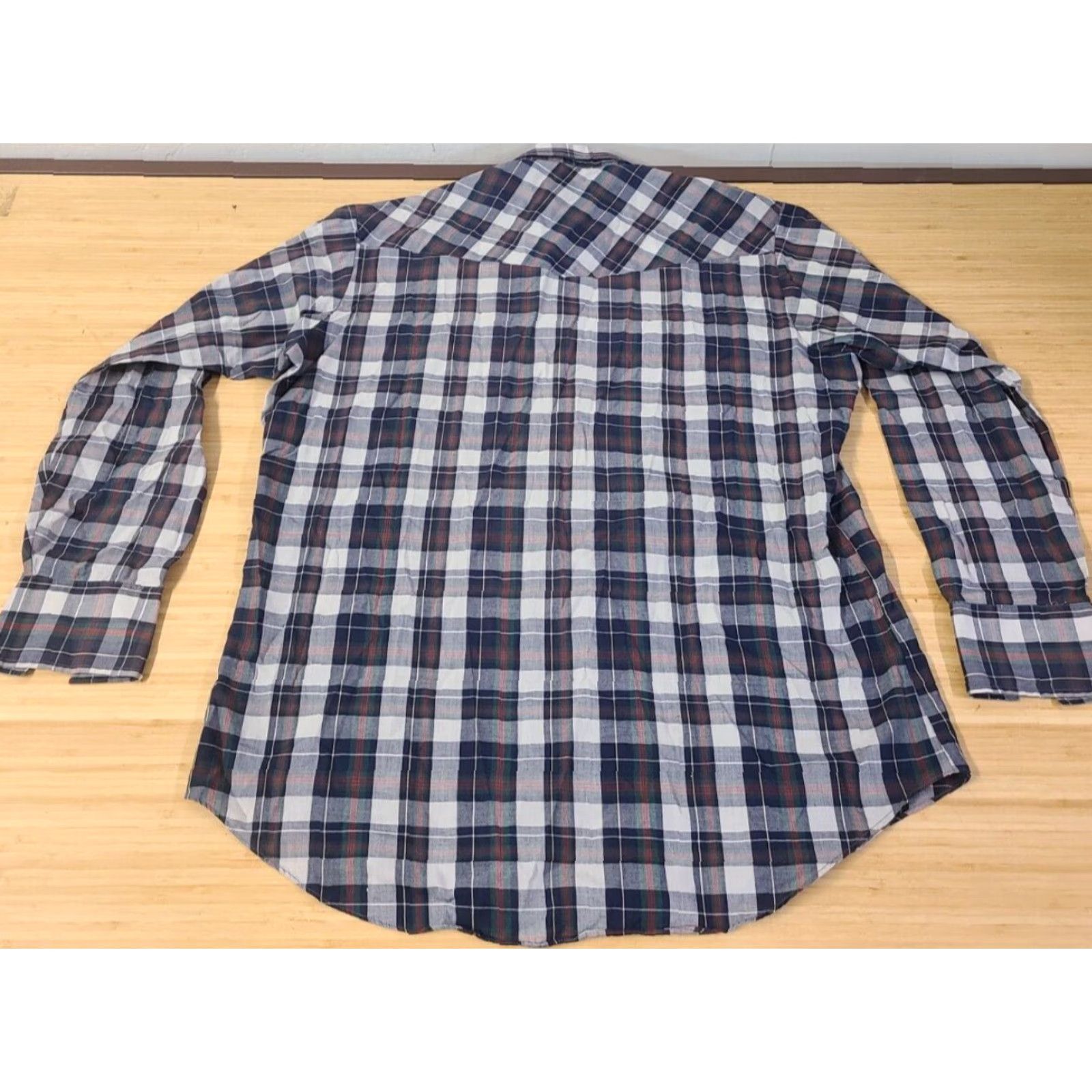 Vintage VINTAGE Ely Cattleman Shirt Western XLT Blue Chambray Long Sleeve Snap Pockets Size US XL / EU 56 / 4 - 5 Thumbnail