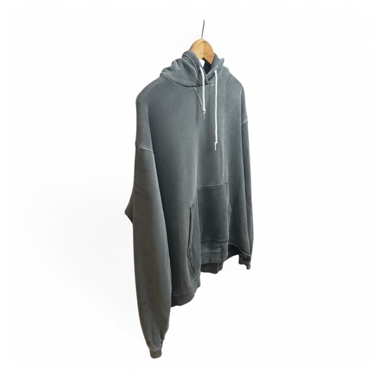 John Elliott John Elliott Faded Gray Reconstructed Vintage Hoodie Size L Size US L / EU 52-54 / 3 - 3 Thumbnail
