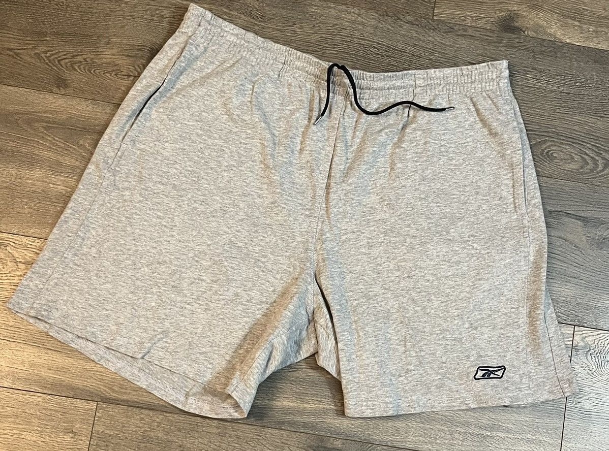 Reebok × Vintage Vintage Reebok Shorts Size US 37 - 1 Thumbnail