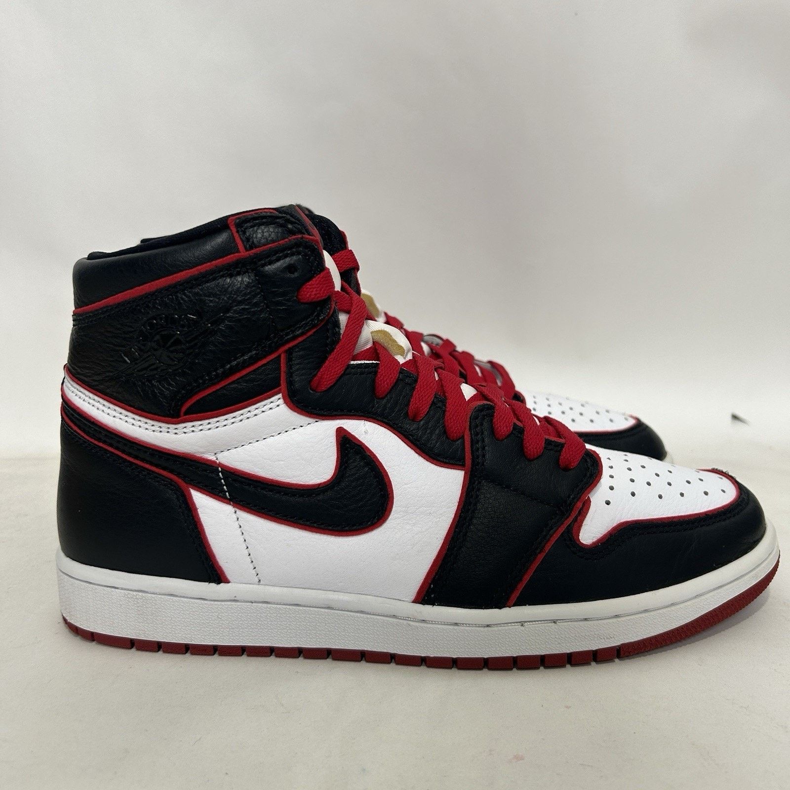 Nike Nike Air Jordan 1 Retro High OG “Bloodline” Size US 10.5 / EU 43-44 - 4 Thumbnail
