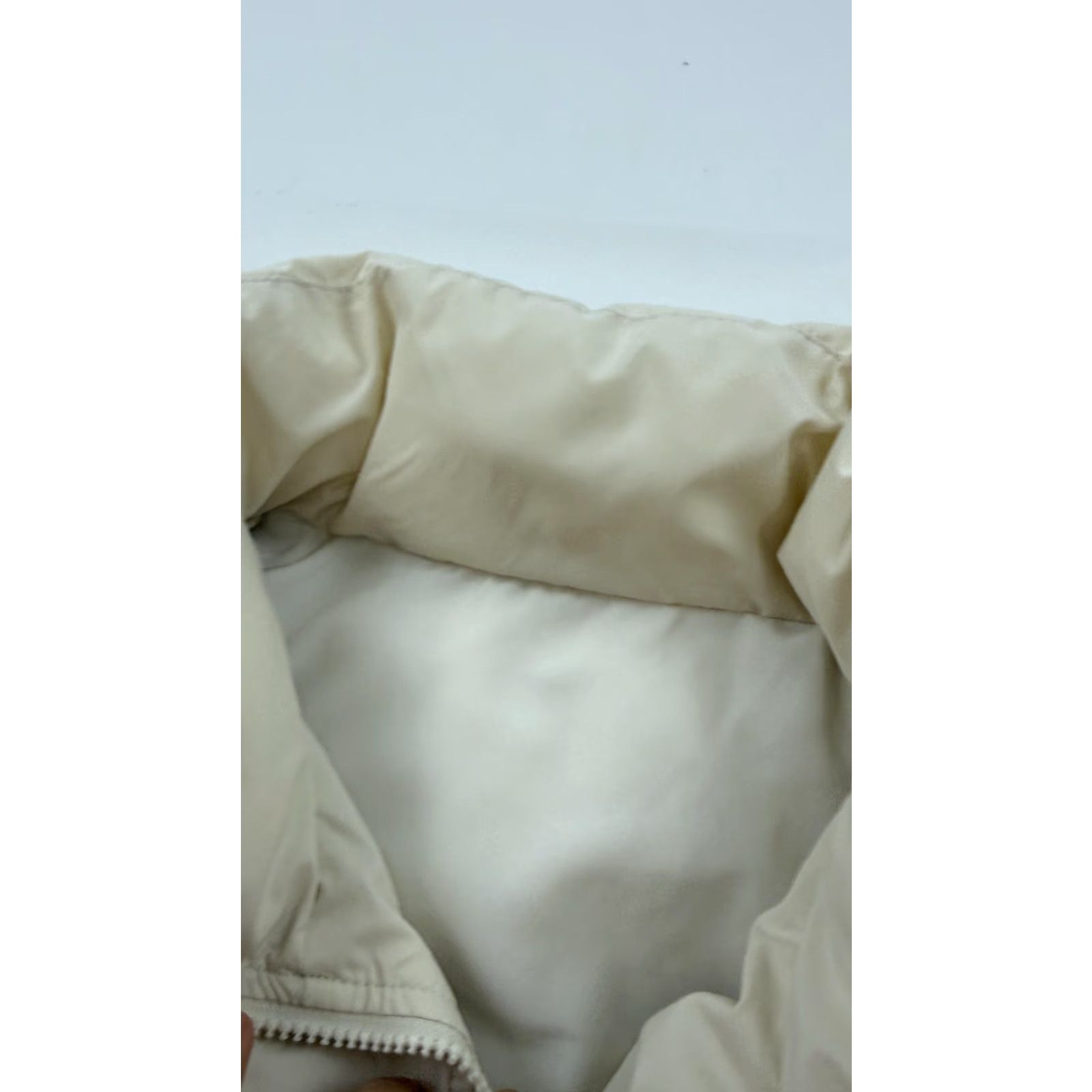 Vintage GU Vest Women's M Ivory Puffer Quilted Zip Front Stand Collar Lightweight Size M / US 6-8 / IT 42-44 - 5 Thumbnail